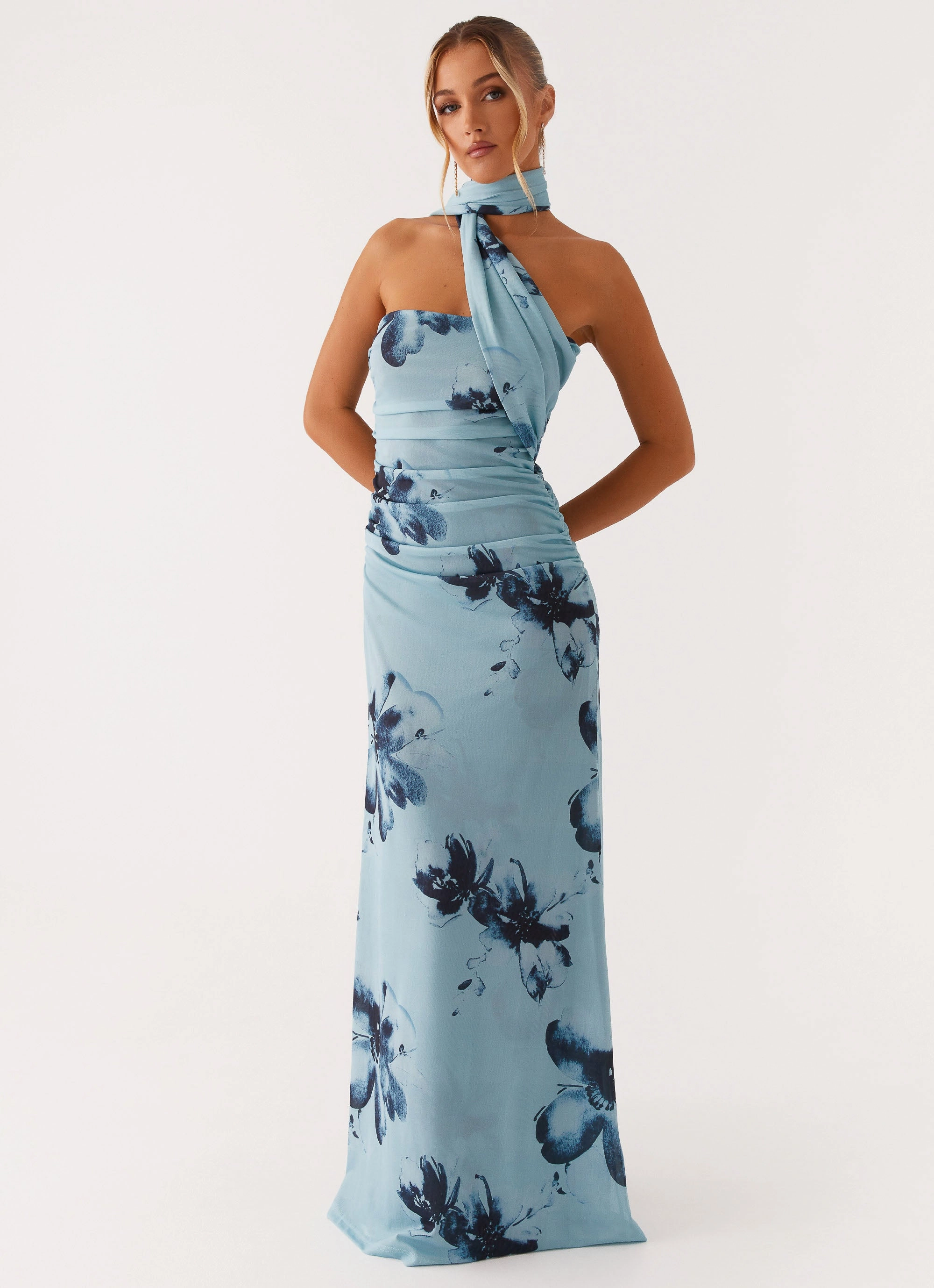 Chic Tailoring Waist Songbird Maxi Dress - Blue Black Floral