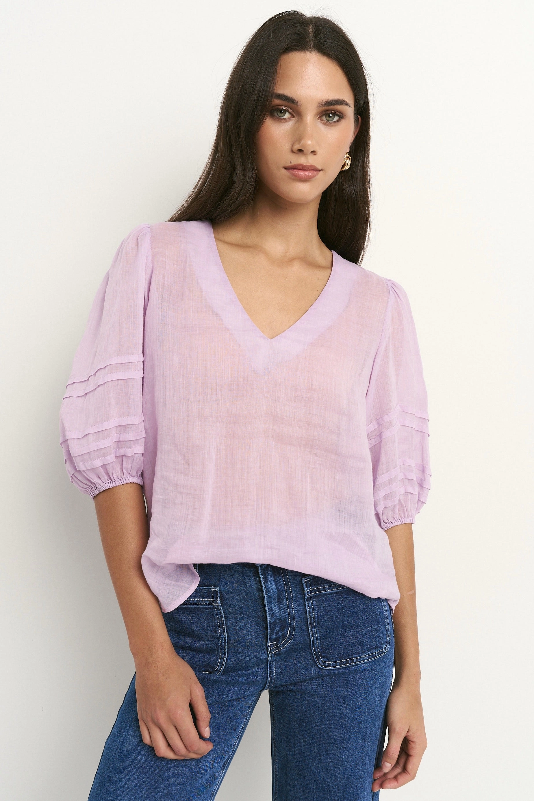 BondedSeams Mesh Panel Details Recall Lilac Ramie Pleat Sleeve Crew Top