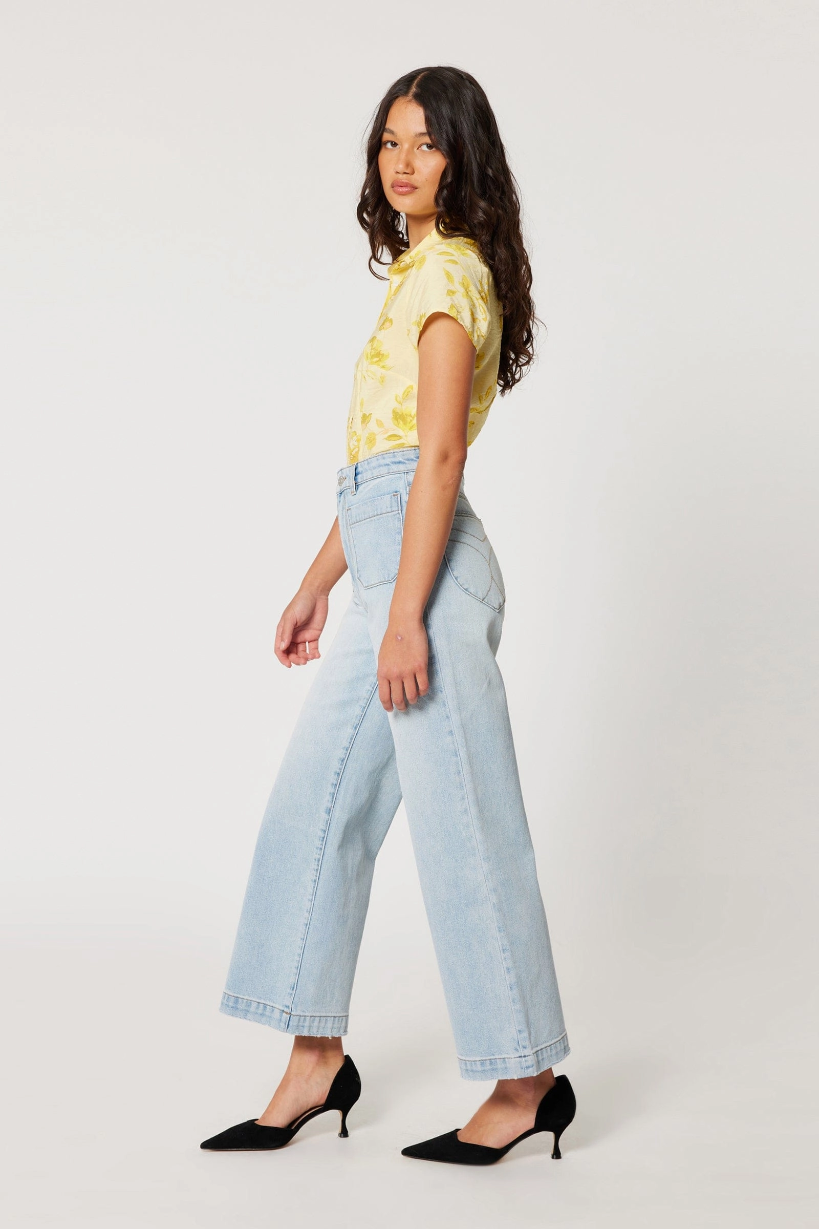 Move Friendly Tight Cut Sailor Light Vintage Blue Front Pocket Denim Jean