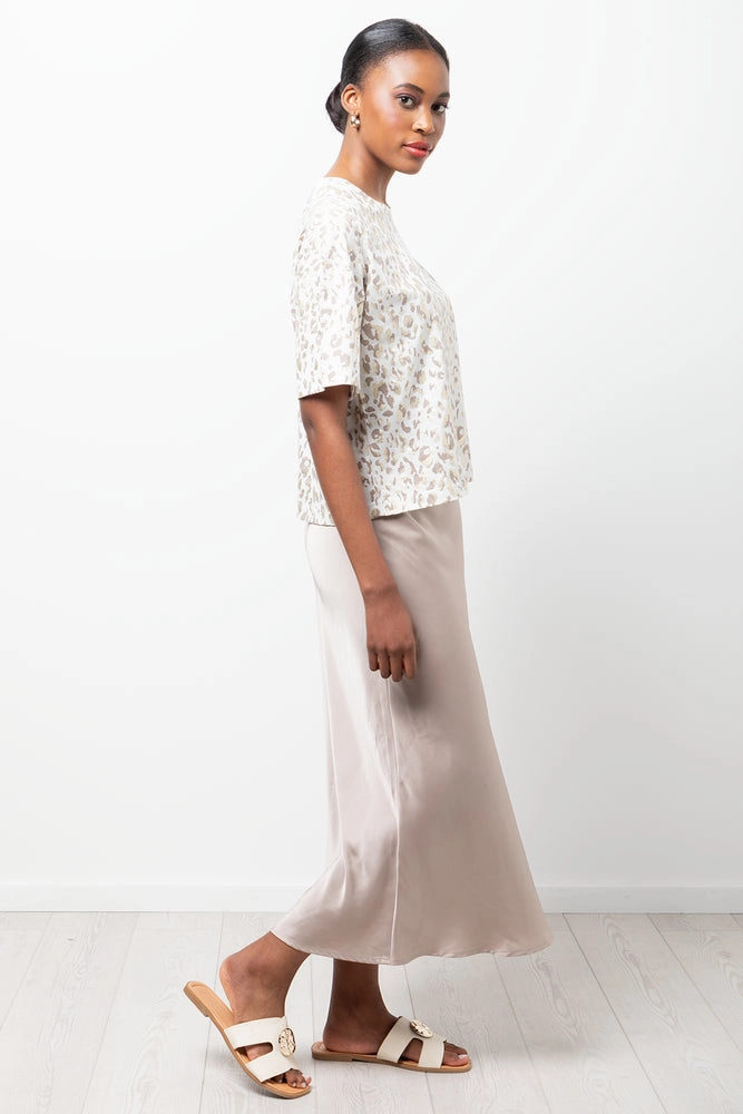 Animal Foil Short Sleeve Dropped Shoulder T-Shirt Natural TumbleDryFriendlyMaterial ReinforcedEdges