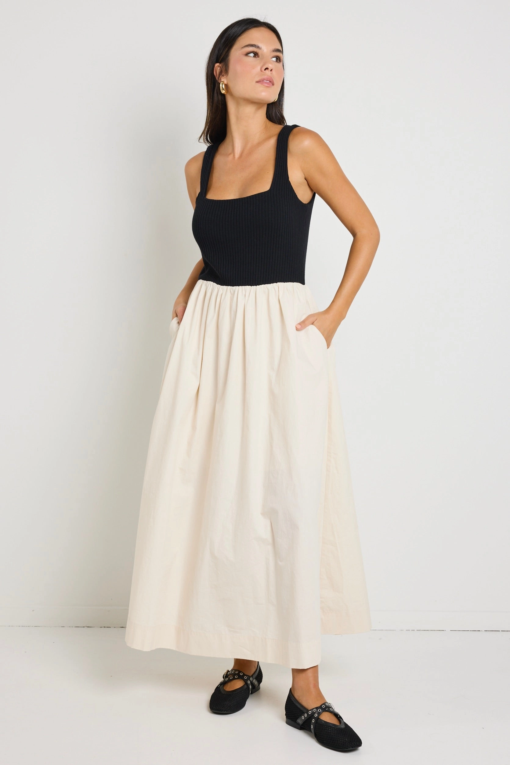 summer breeze Smart and Elegant Obsidian Black and Ecru Square Neck Contrast Midi Dress