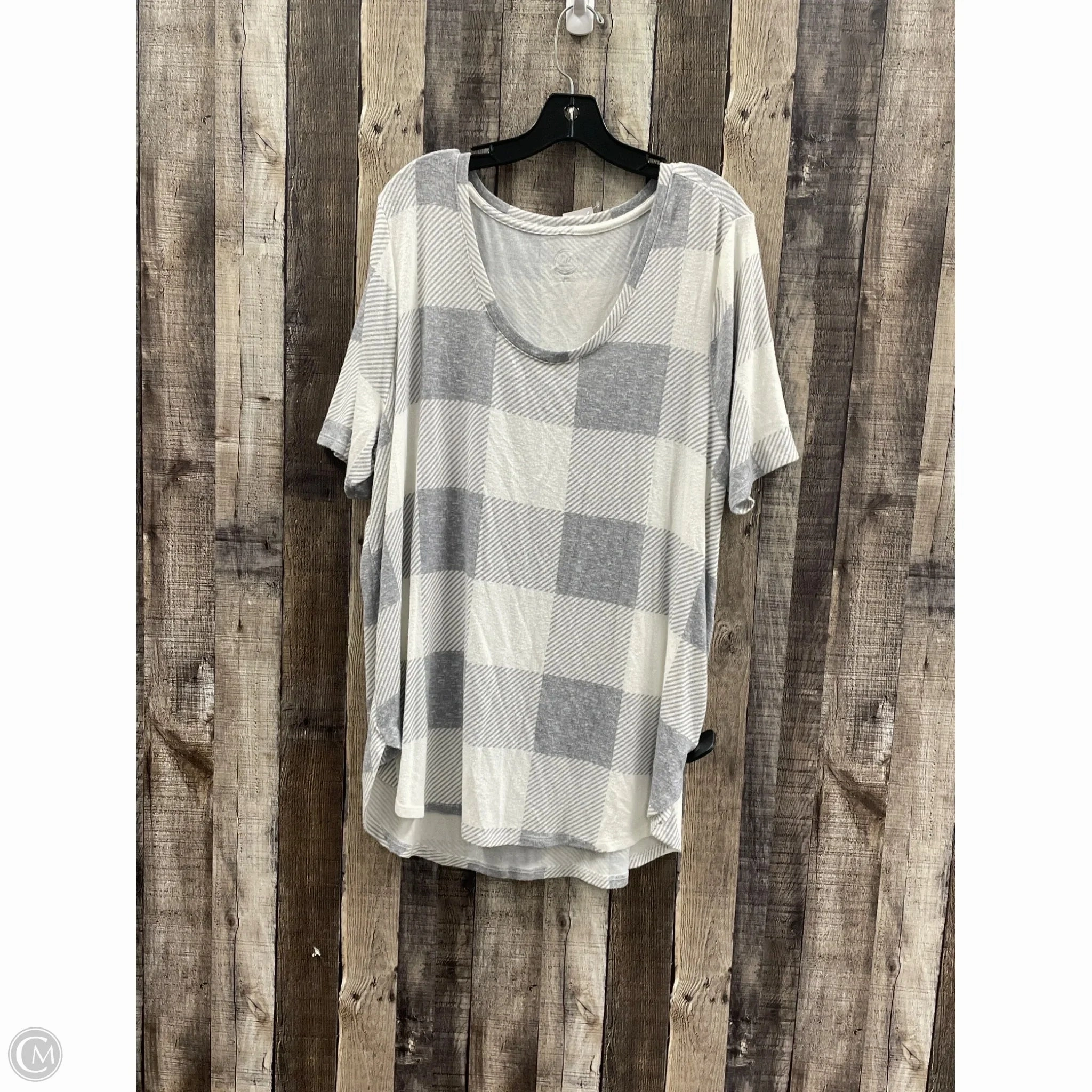 Top Short Sleeve By Maurices In Grey, Size: 2x VintageWash Chilly Style