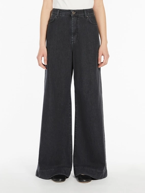 Weekend Max Mara Vega Jeans in Used Black Ready For All