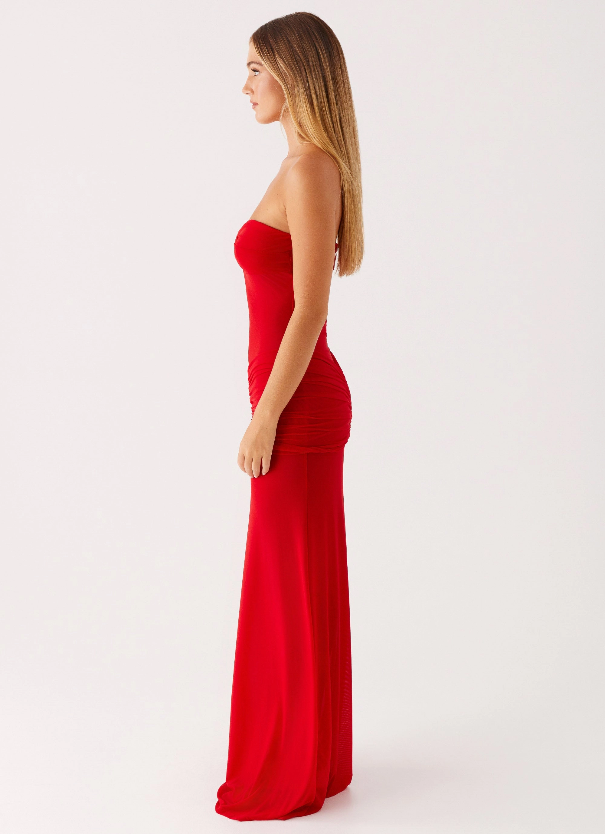 Sharp Mood Easy Movement Ottilie Mesh Maxi Dress - Red