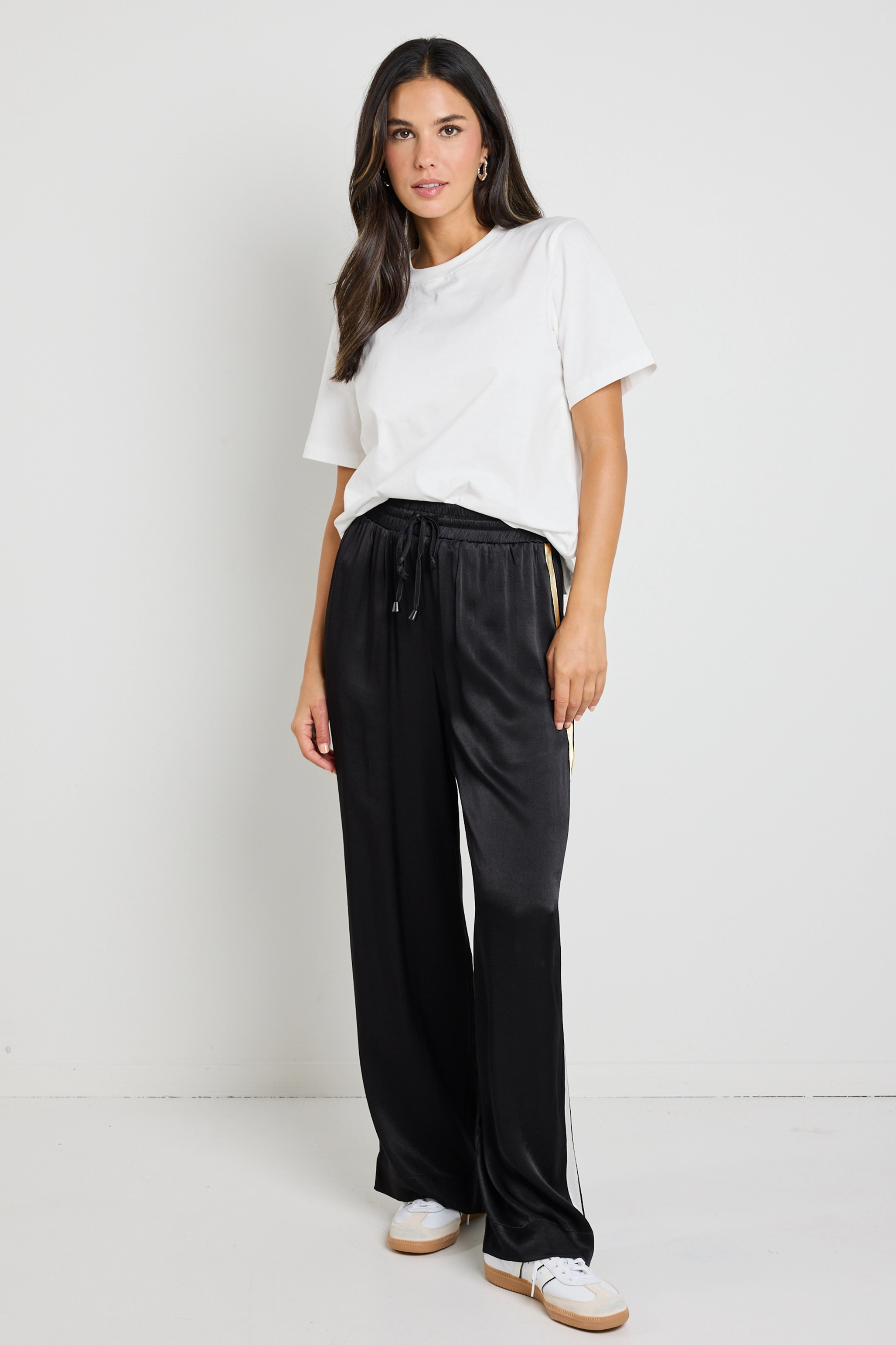 Relaxed Wearable Core Fit Design Townie Black Satin Side Stripe Elastic Waist Pants