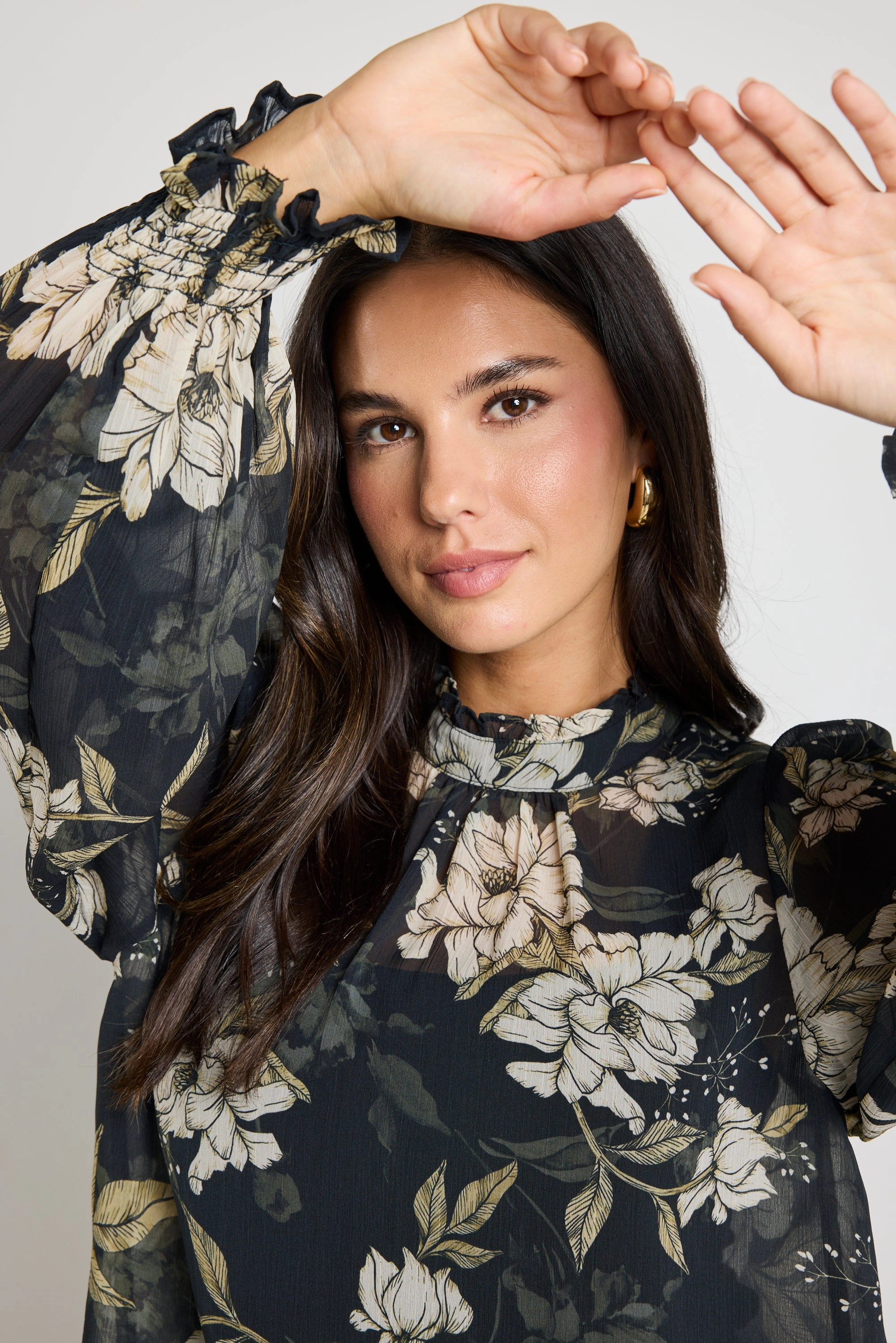 HygienicCoating RibbedCollar Poet Black Floral Long Sleeve High Neck Top