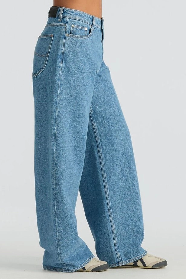 No Gap Waist Construction Flexible Movement Precinct Blue Mid Slouch Petite Denim Jean