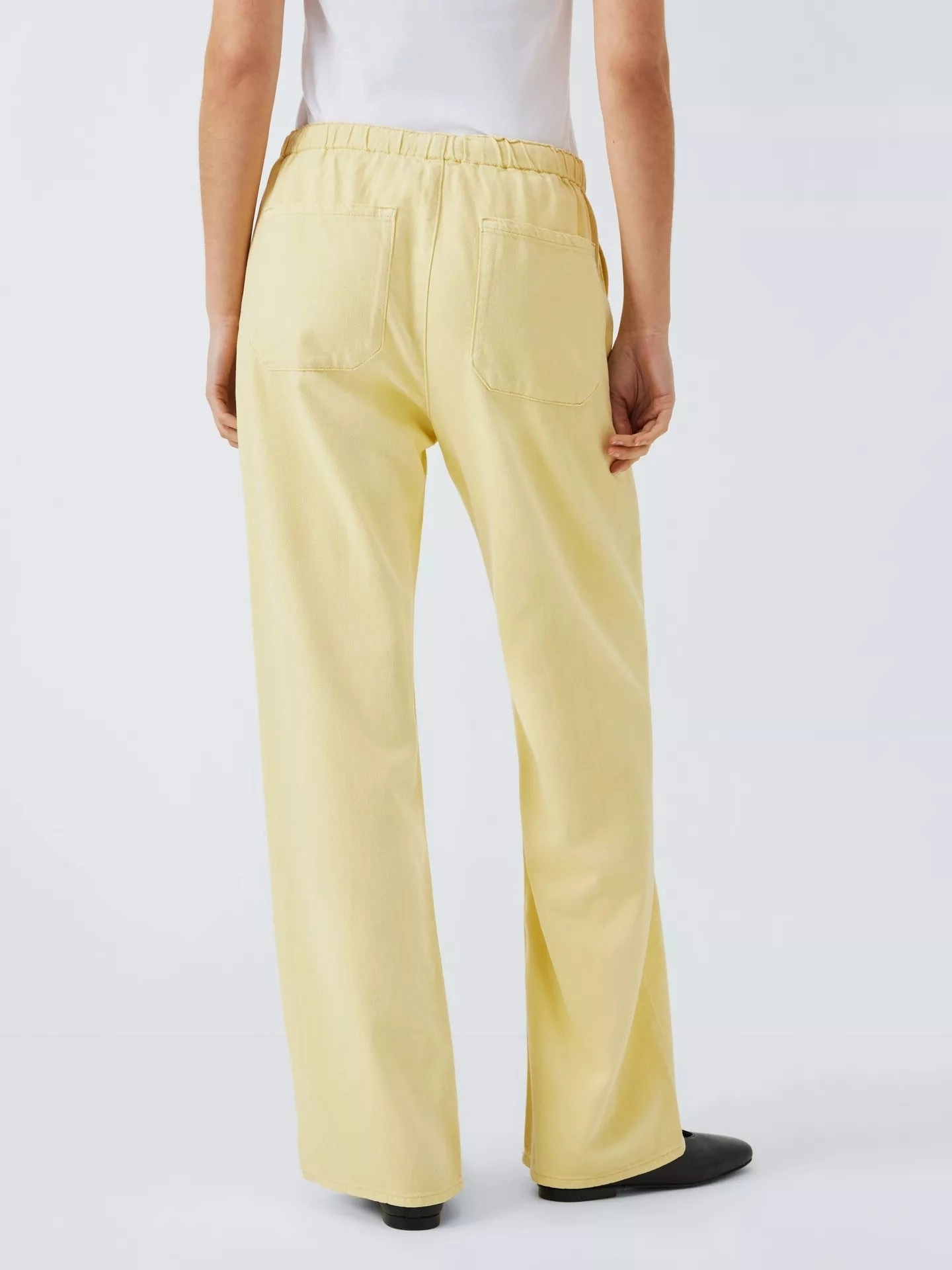 Non Tapered Leg R&B Ultra Featherweight Logan Beach Pant in Pastely LW