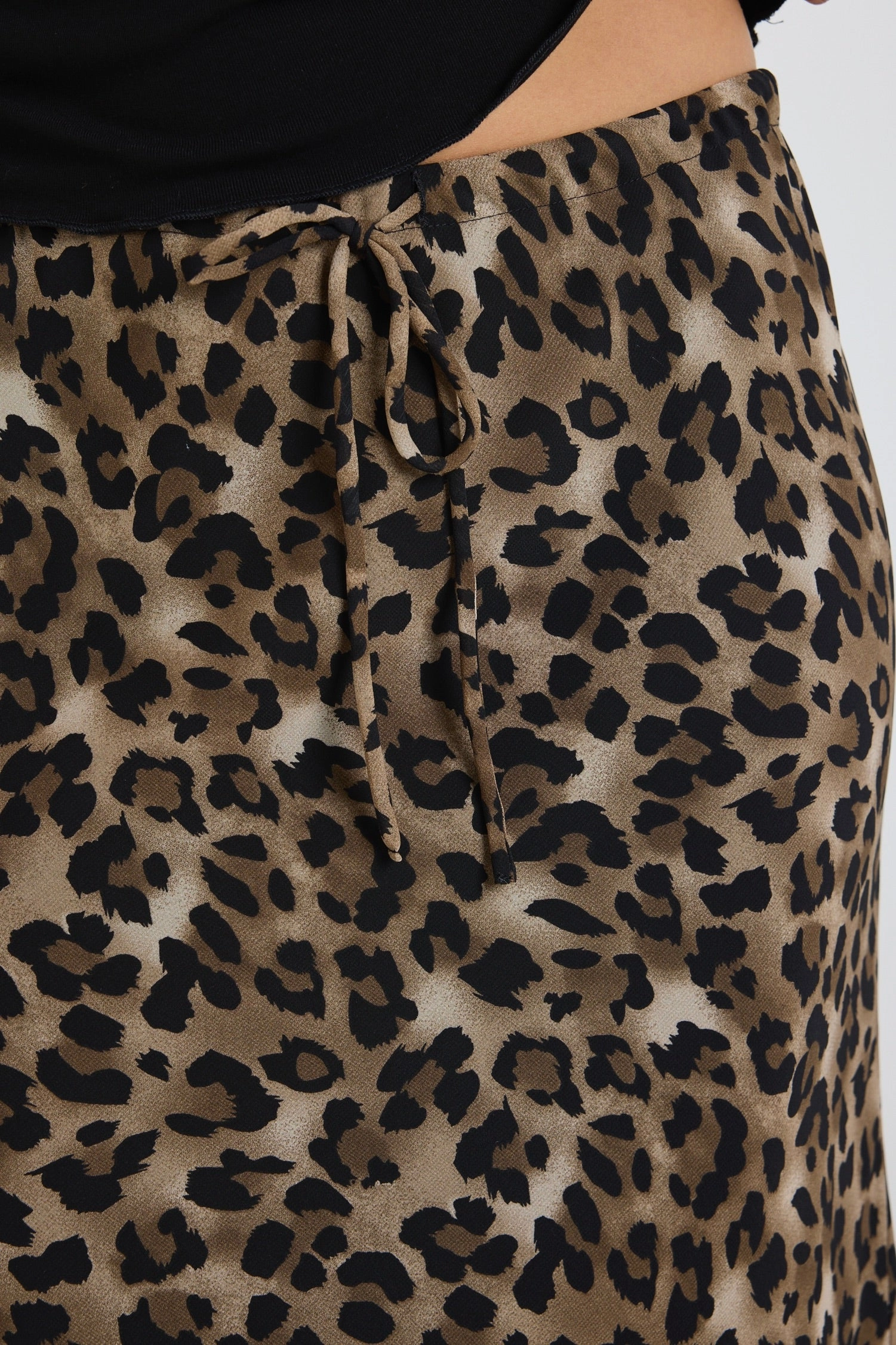 Soft Layers Minimalist Chic Rally Leopard Tie Waist Bias Maxi Skirt