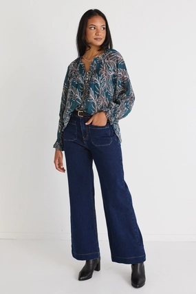 Refine Forest Leaves Pintuck Front LS Top TaglessCollar Odor Resistant Technology