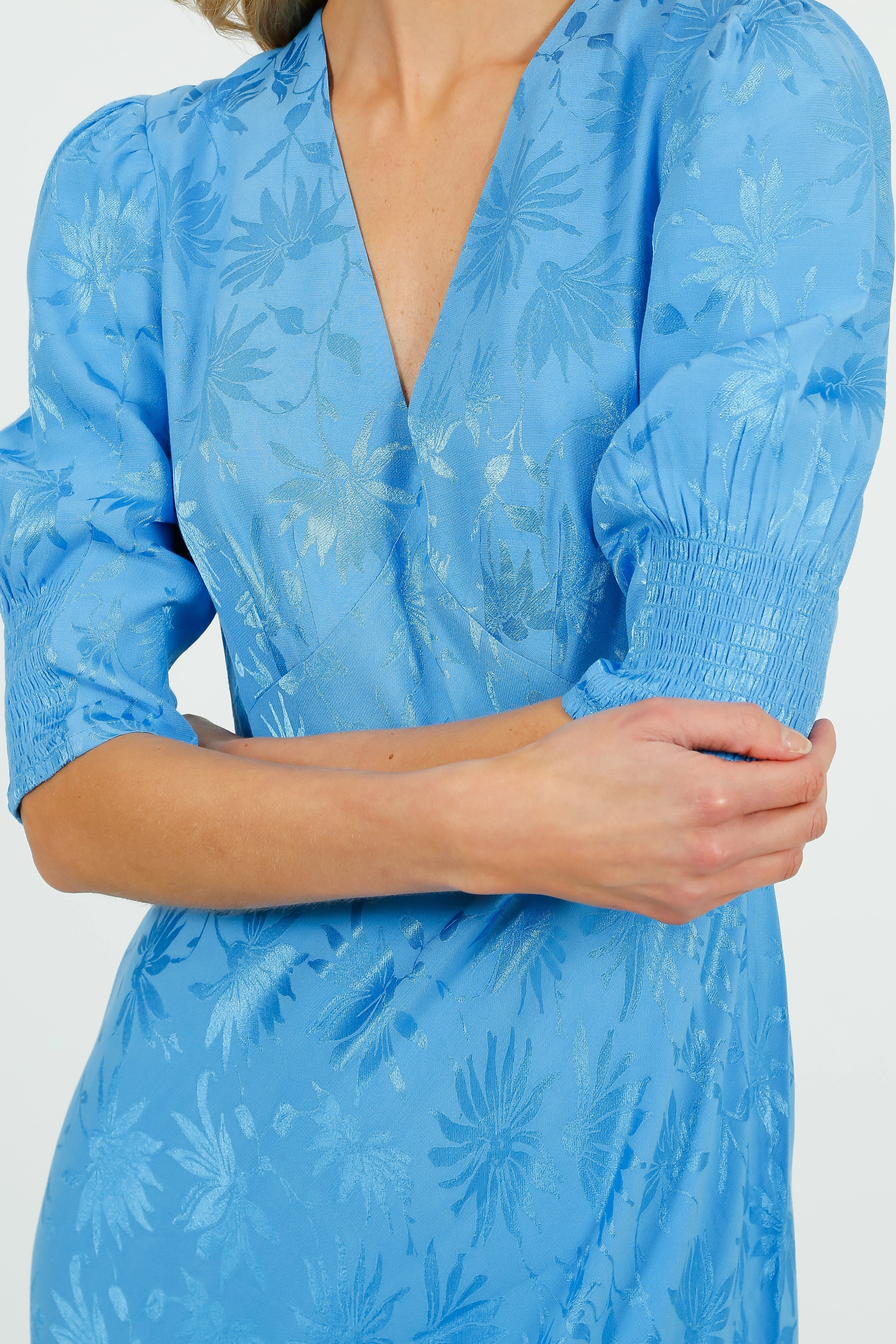 RIXO Zadie Dress in Daisy Jacquard Blue EcoFriendlyDye Inner Feel