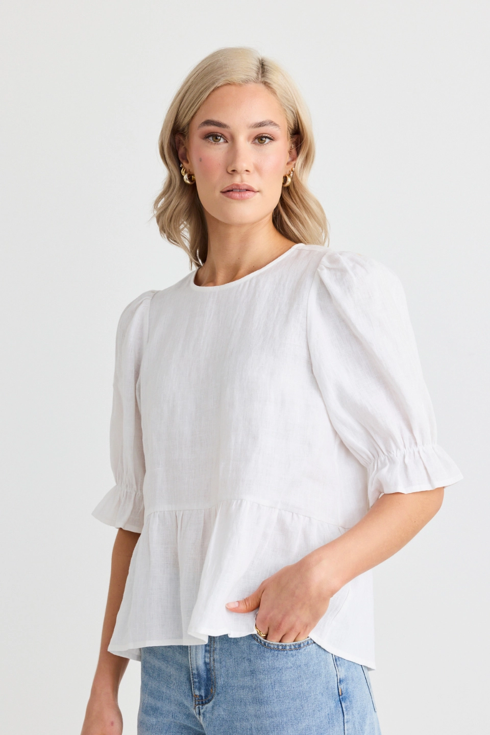 Reflective Accent Trim Roaming White Linen Crew Neck Peplum Top