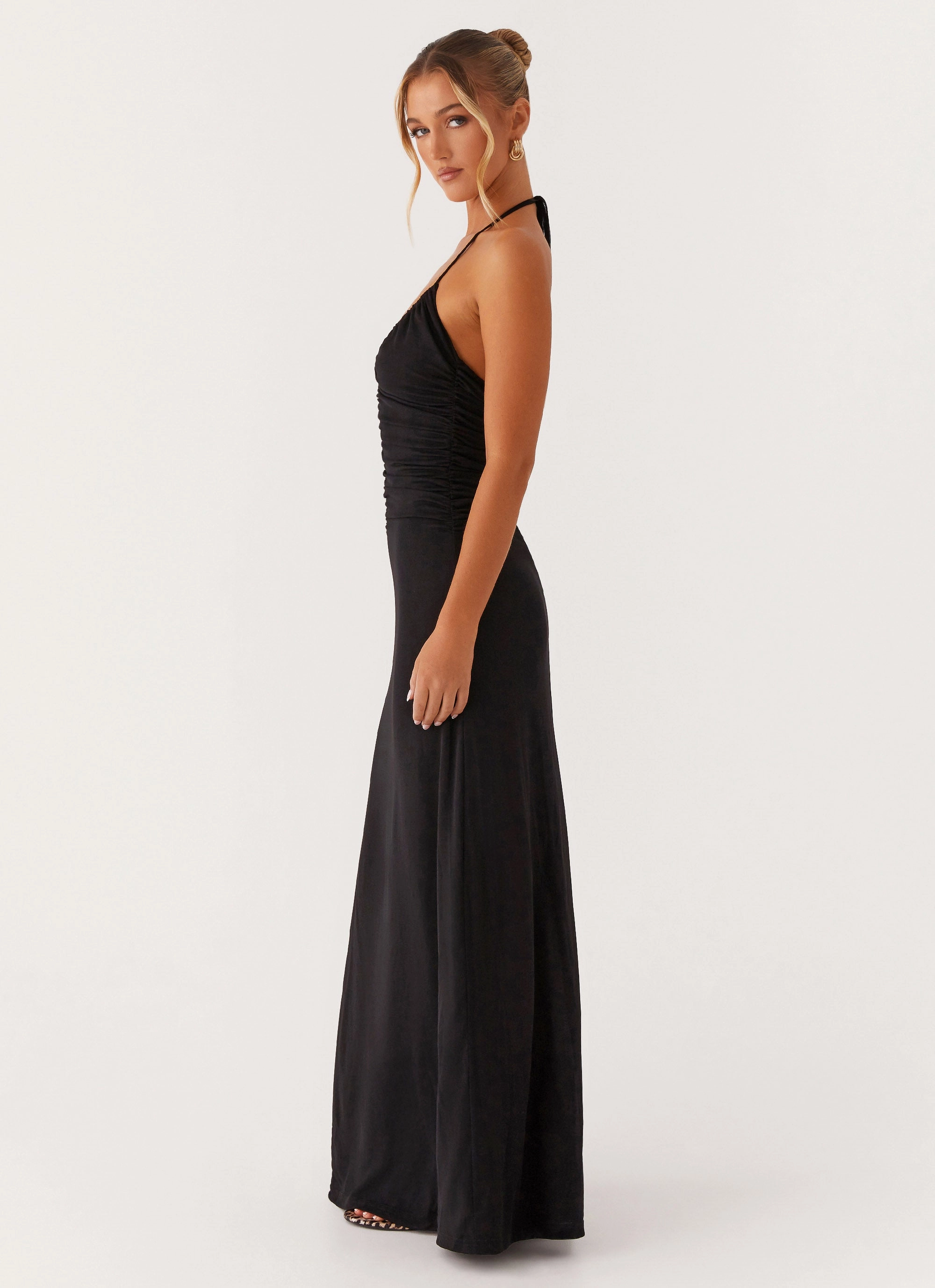 Kansas Maxi Dress - Black Relax Form Elegant Simplicity