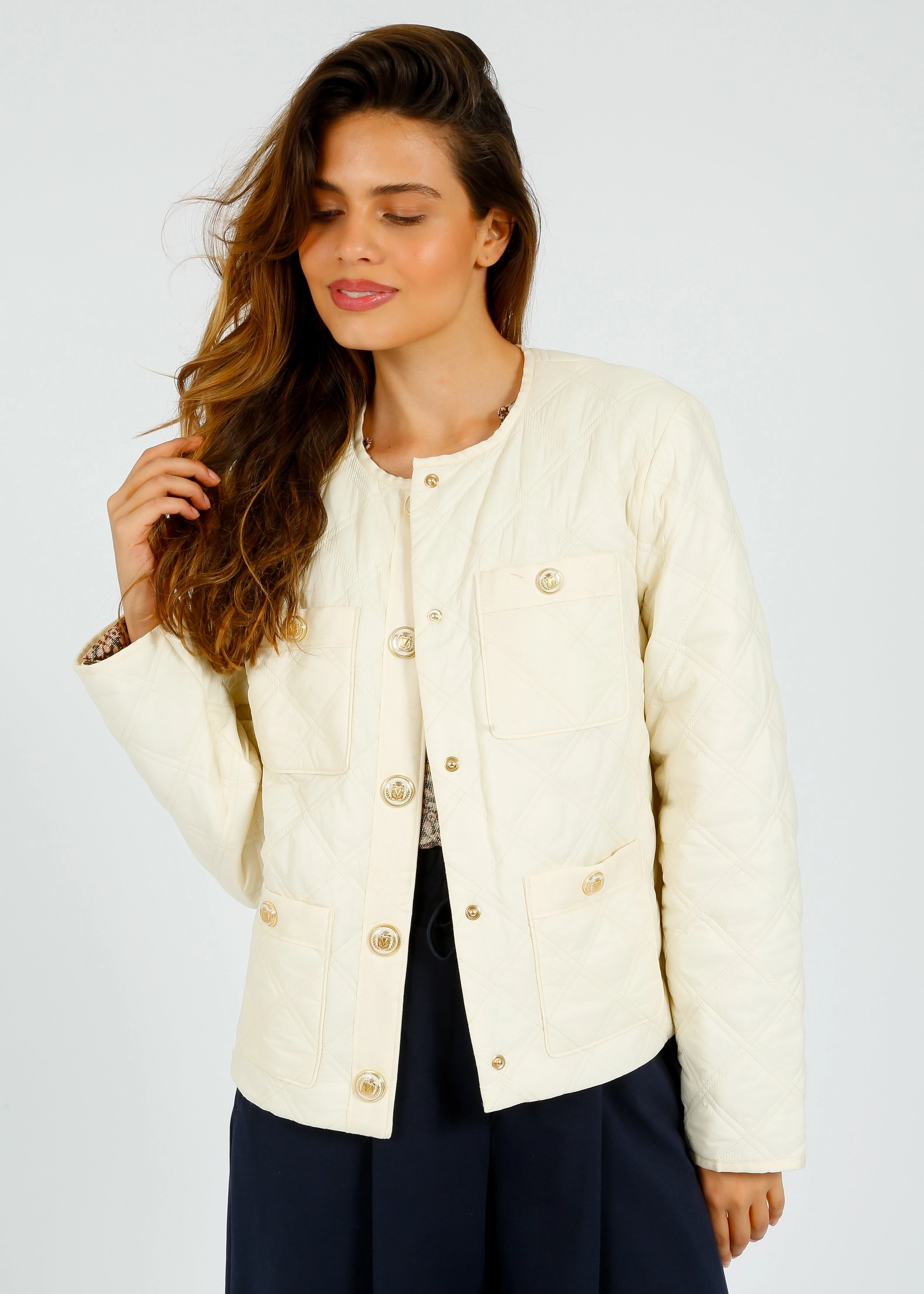 Simple Chill Piece VB Shalia Jacket in Ivory