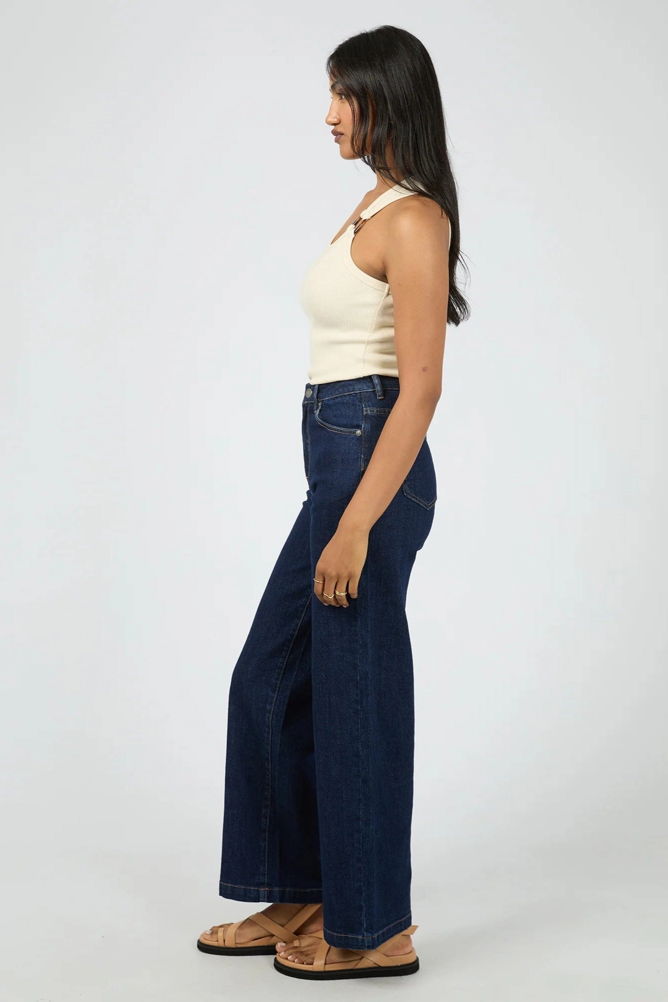 Trendy Sweater Comfortable Cut Sienna Vanilla Tort Feature Tank