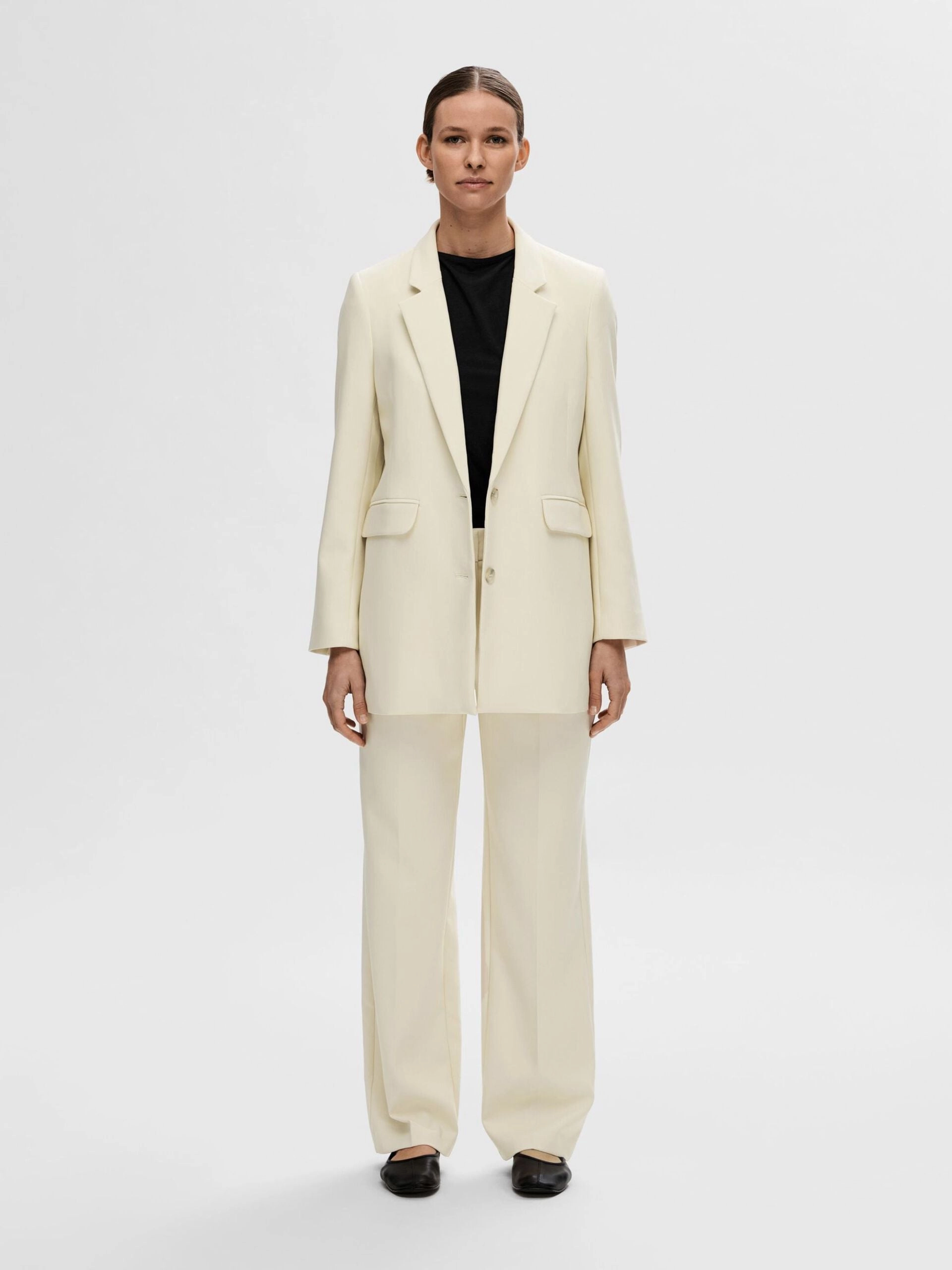 SLF Selfina LS Relaxed Blazer in Birch Windbreaker Inspired Fit On The Go Layer