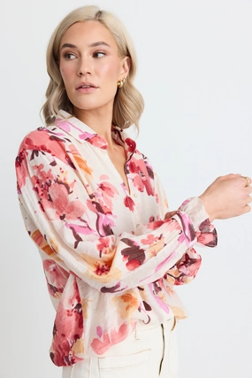 Tagless Design Stretch waistband Connection Vintage Blush Floral Button Front Long Sleeve Blouse