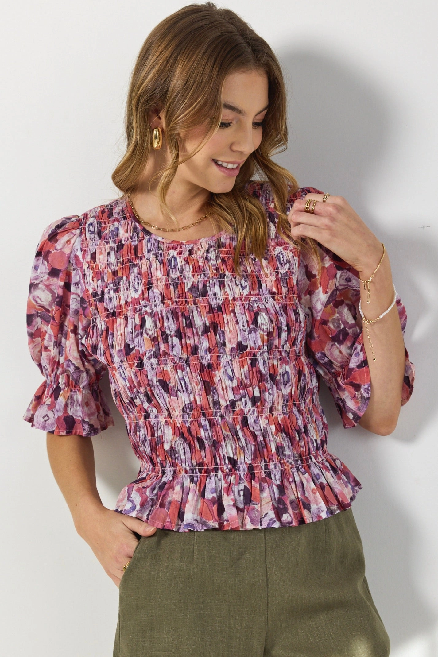 Quick-Dry MultipanelLayout Melodic Lilac Meadows Shirred Body Short Sleeve Top