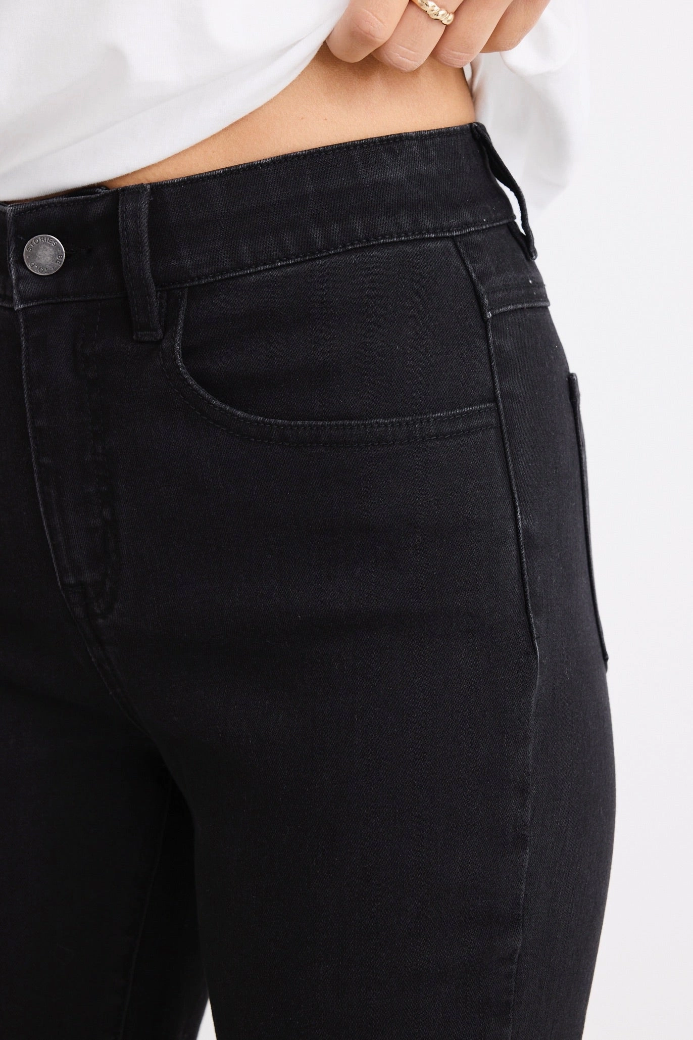 Soho Black Mid Rise Comfort Fit Straight Jean Tailored Silhouette Slim Look Fit