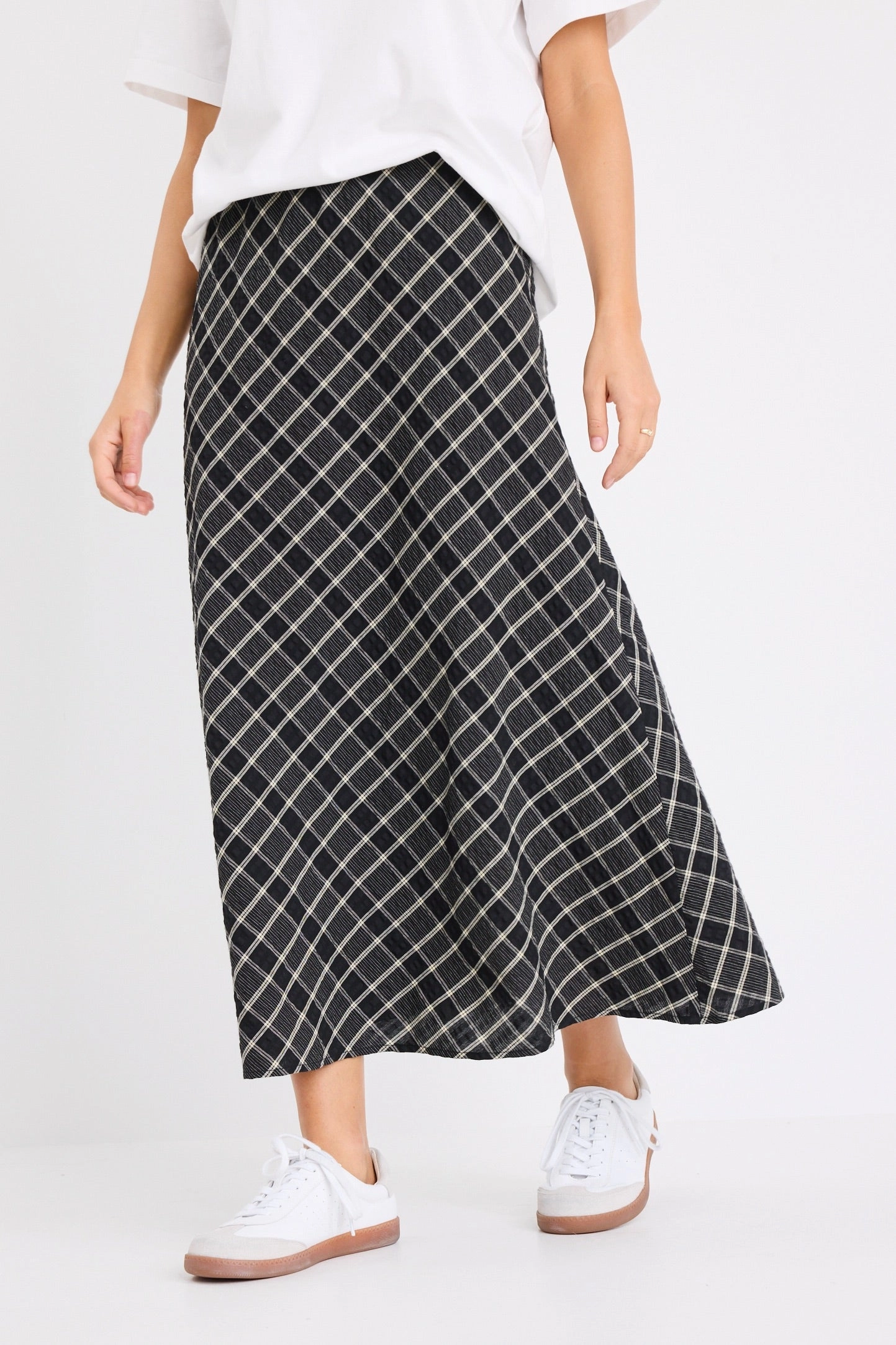 Casual Edge Light Motion Soulmate Black Check Bias Cut Midi Skirt