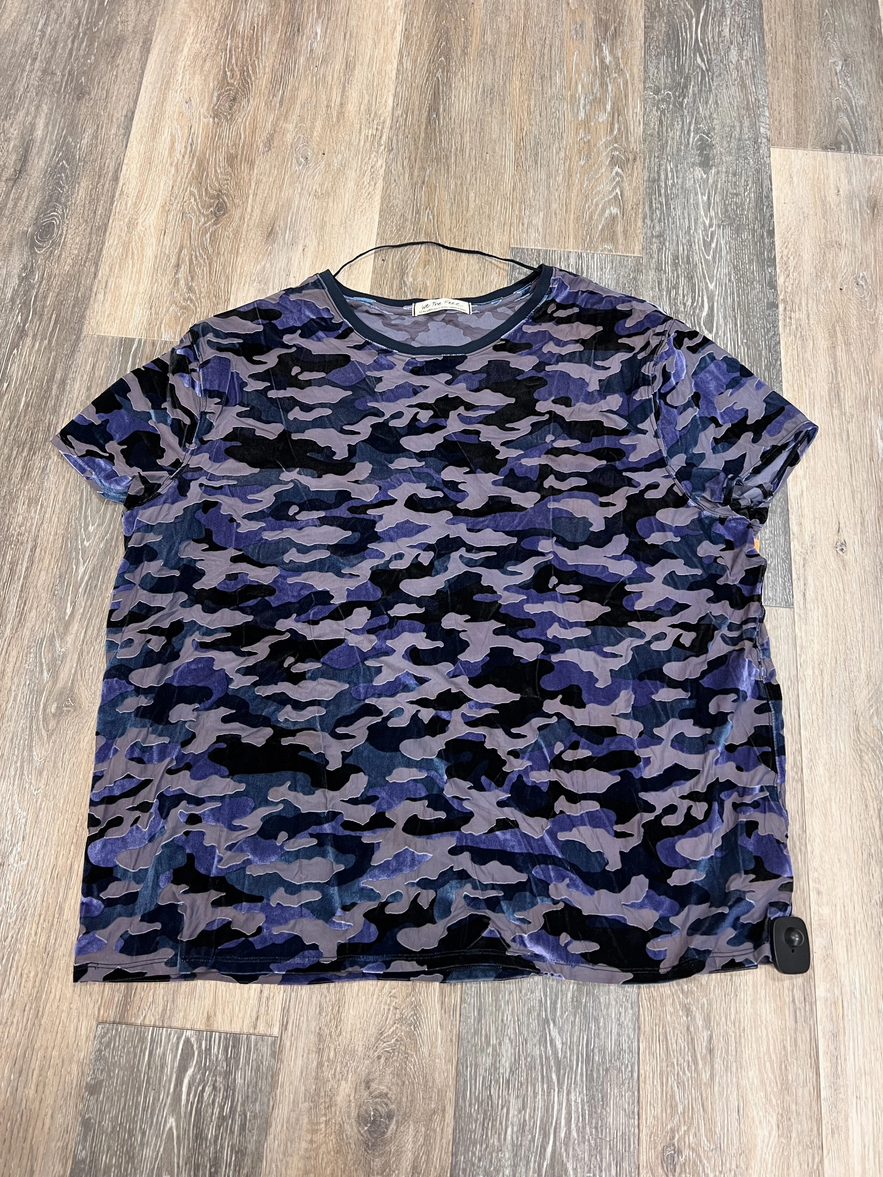 LayeringFriendly Top Short Sleeve By We The Free  Size: Xl