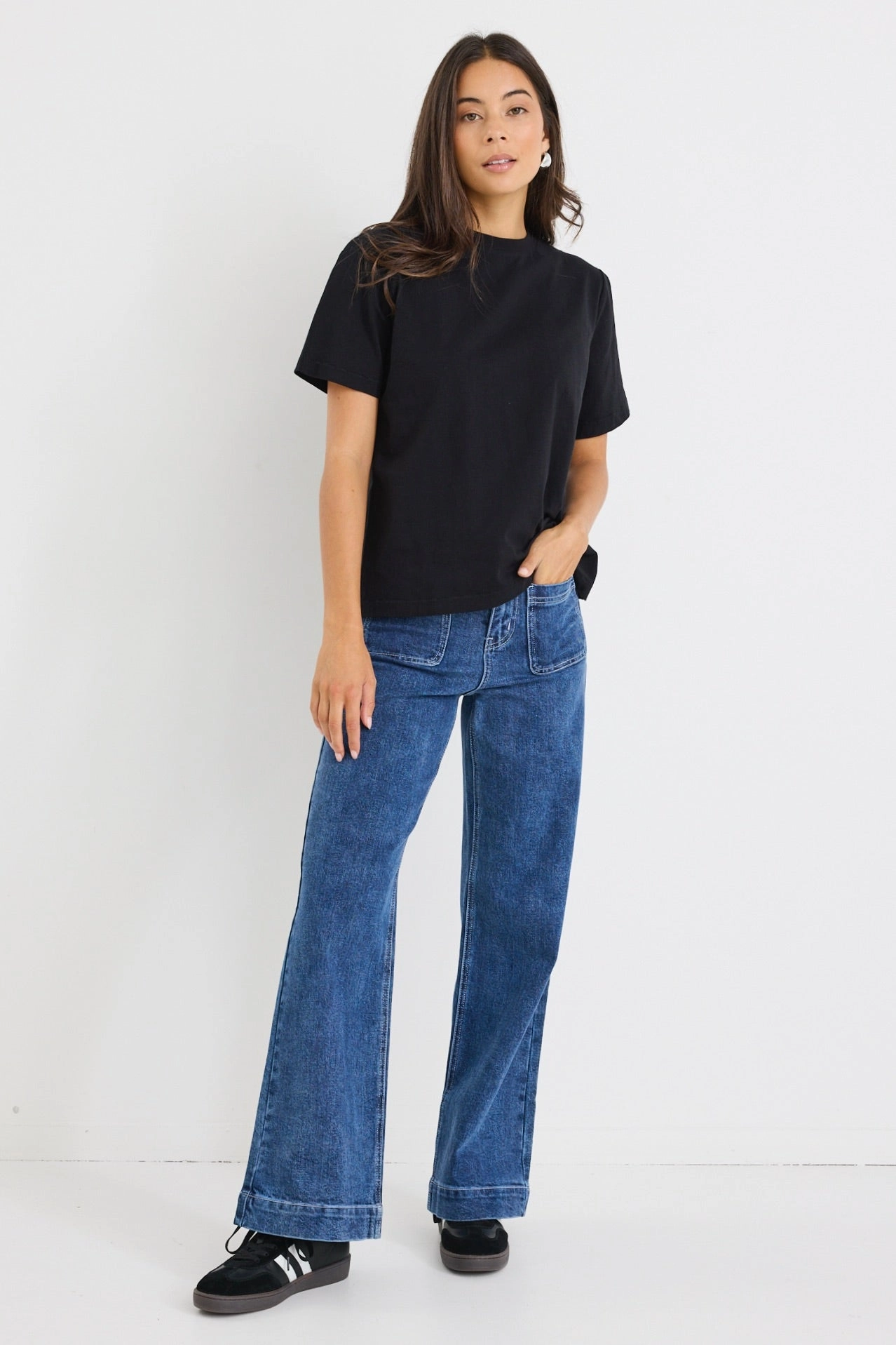 Breathable Lining Street Black Crew Neck Short Sleeved Boxy SS Tee