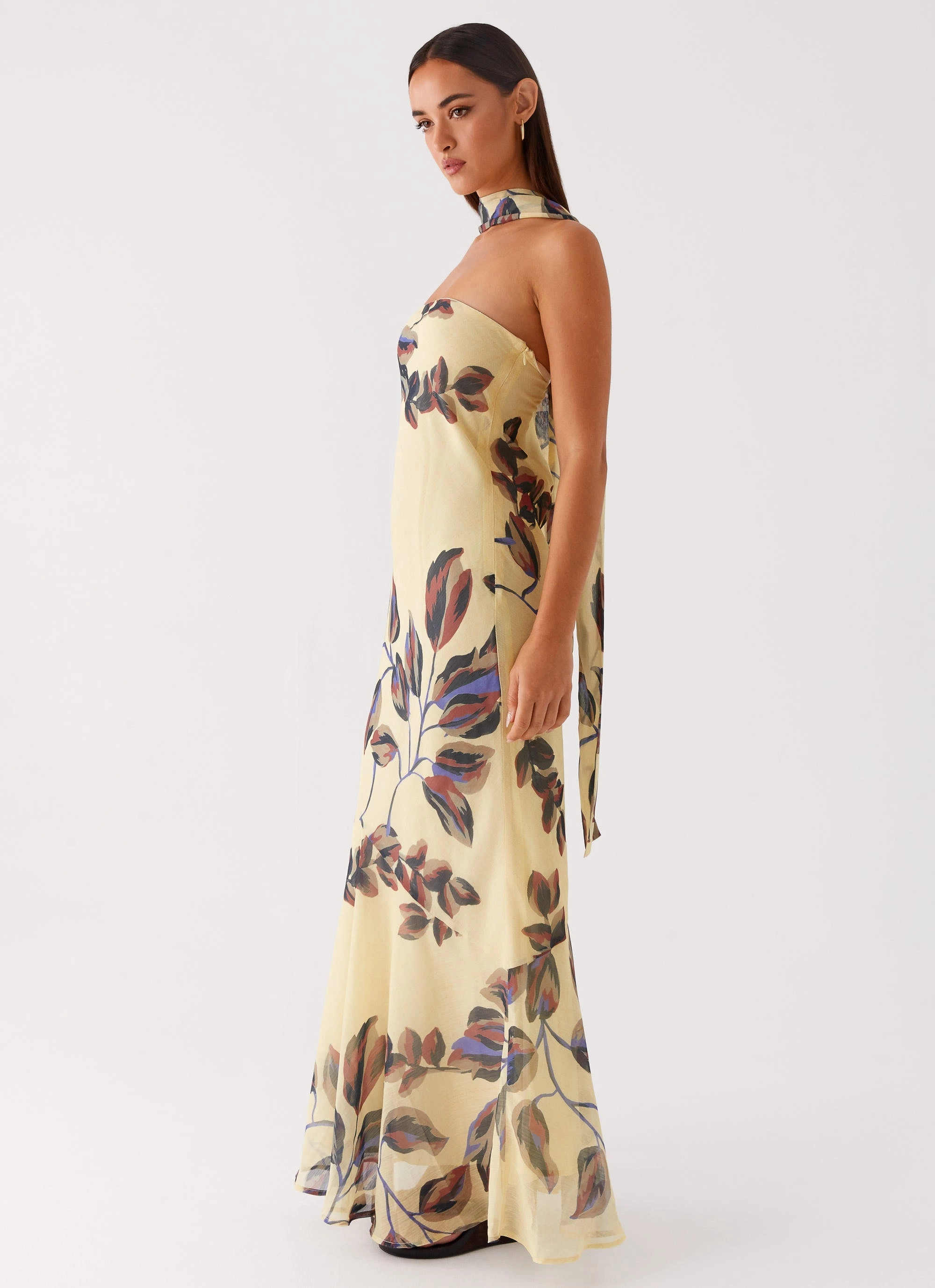 Feminine Movement Casual Silhouette Under The Pagoda Maxi Dress - Buttercream Leaf Print
