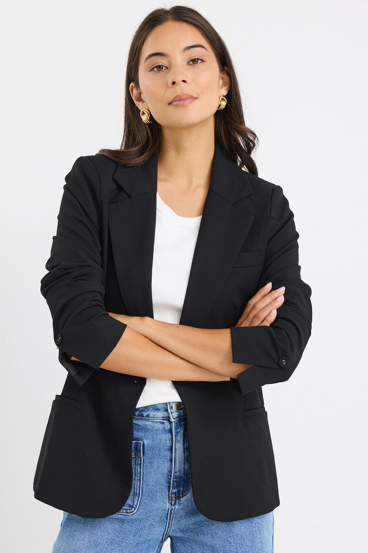 Comfy Fit Seamless Shoulder Construction Suave Black Fitted Short Blazer