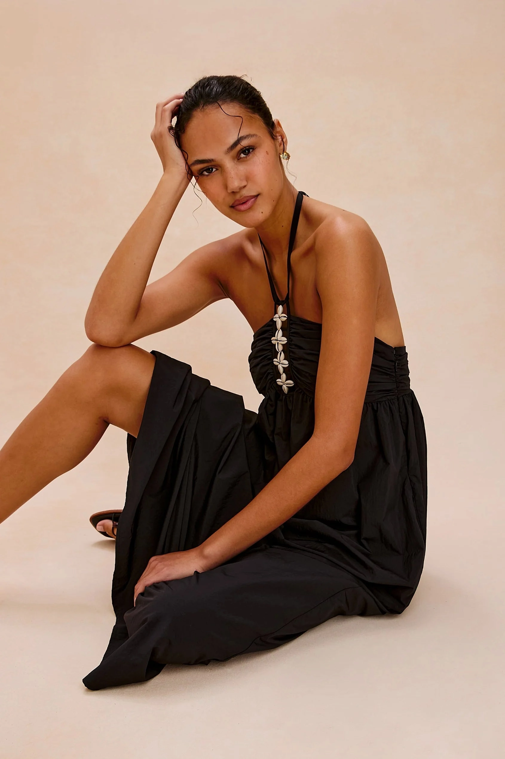 Capsule-Wardrobe Neutral Form RAILS Palazzo Dress in Black