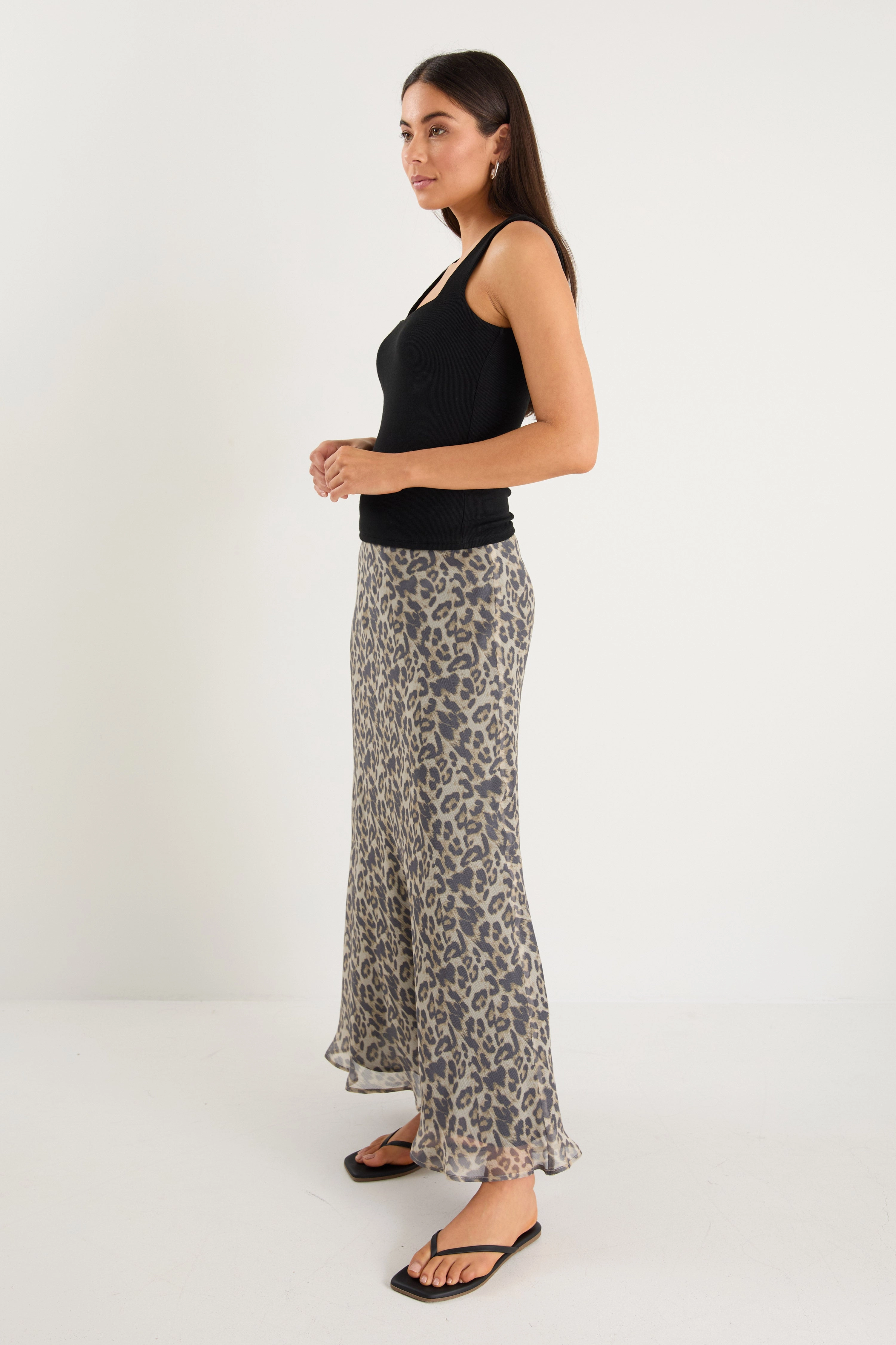 Functional Detail Simple Comfort Gradual Leopard Print Bias Maxi Skirt