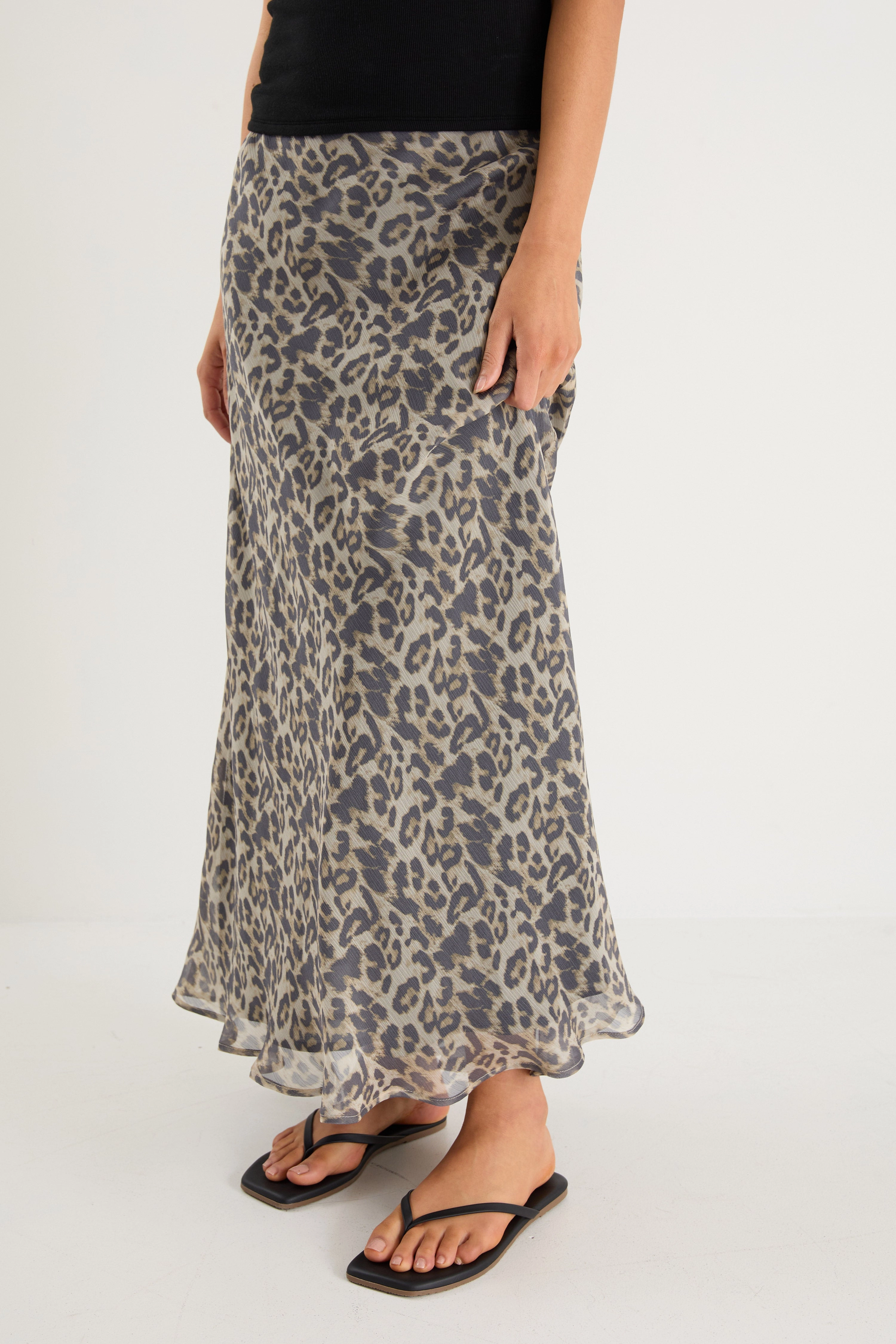 Year Round Style Gradual Leopard Print Bias Maxi Skirt