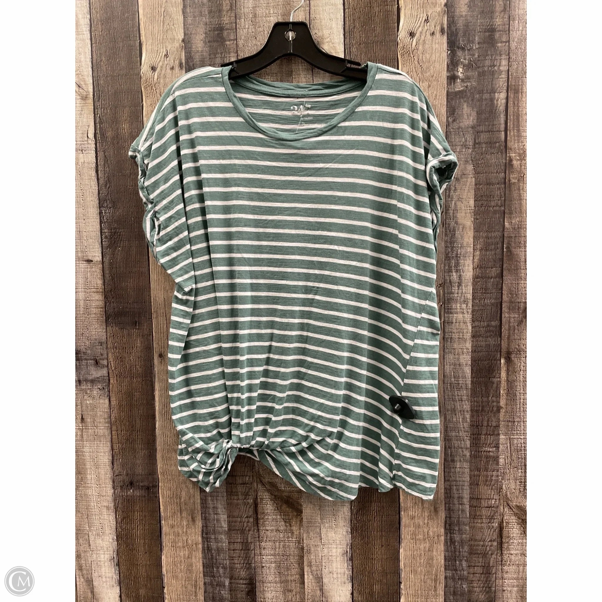 Comfortable Layer Flexible Ribbed Cuffs Top Short Sleeve By Maurices In Green & White, Size: 2x