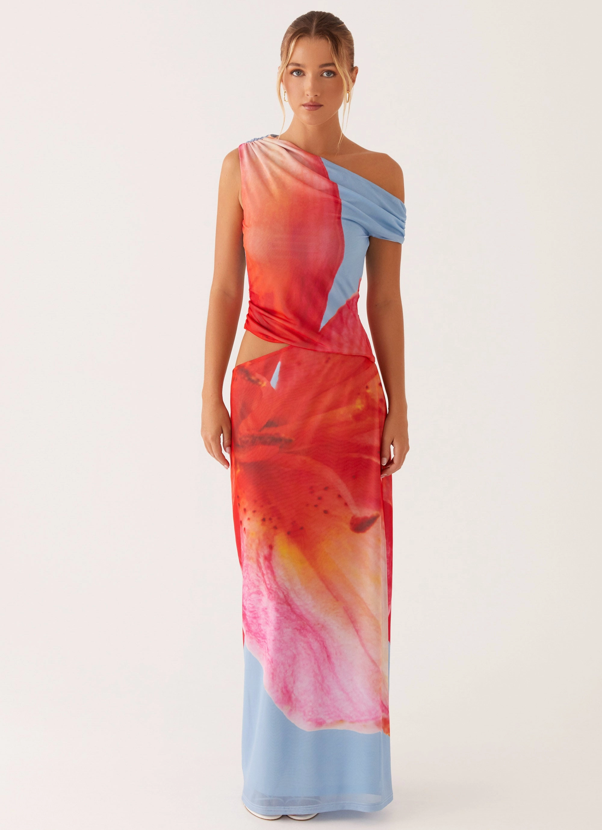 Sleek Movement Subtle Detail Santa Monica Maxi Dress - Blue Floral