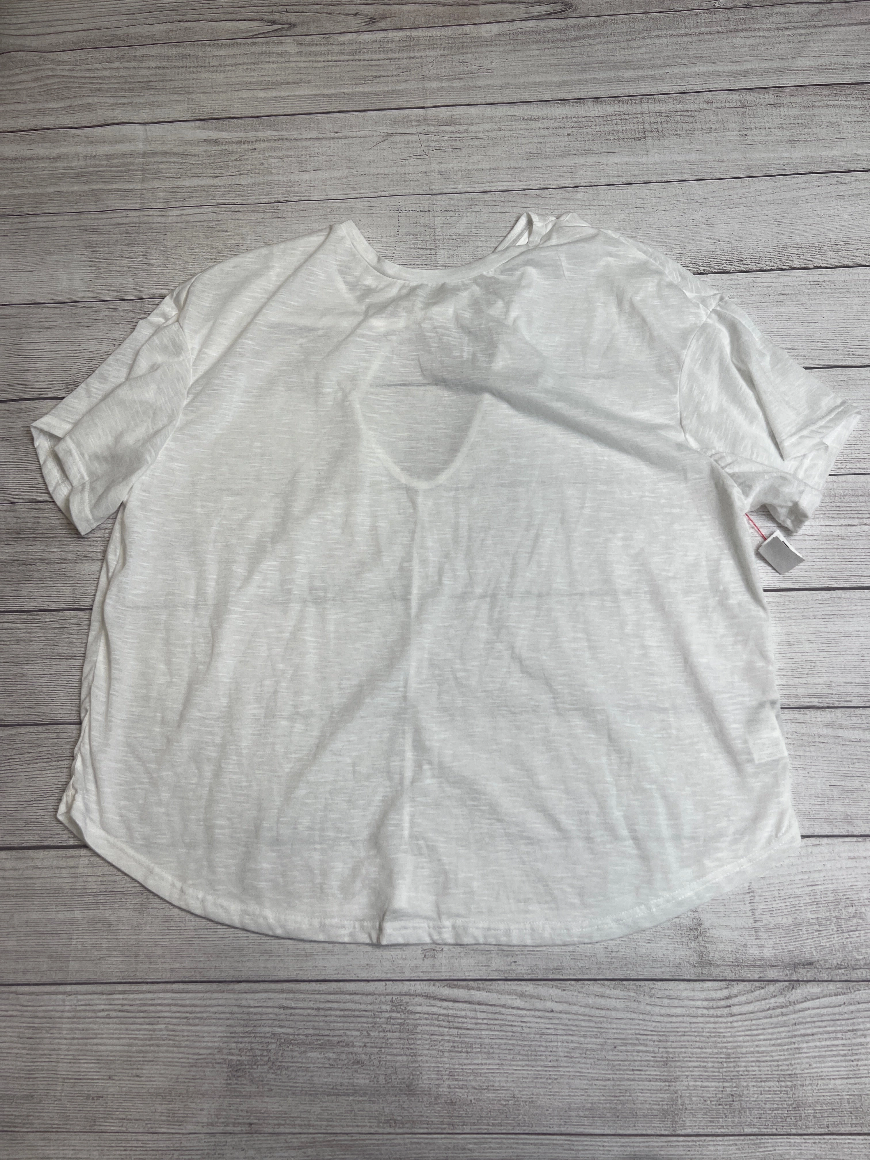 Breathable Performance Wear Top Short Sleeve   Size: 3x