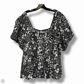 Top Short Sleeve Basic By Torrid In Black & White, Size: 3x ReinforcedHems