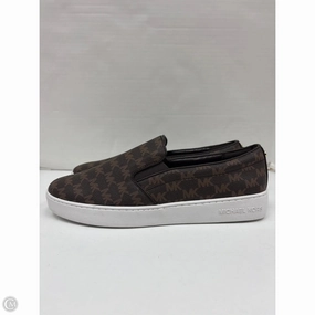 Top Short Sleeve By Avenue In White, Size: 4x Chic Wearable