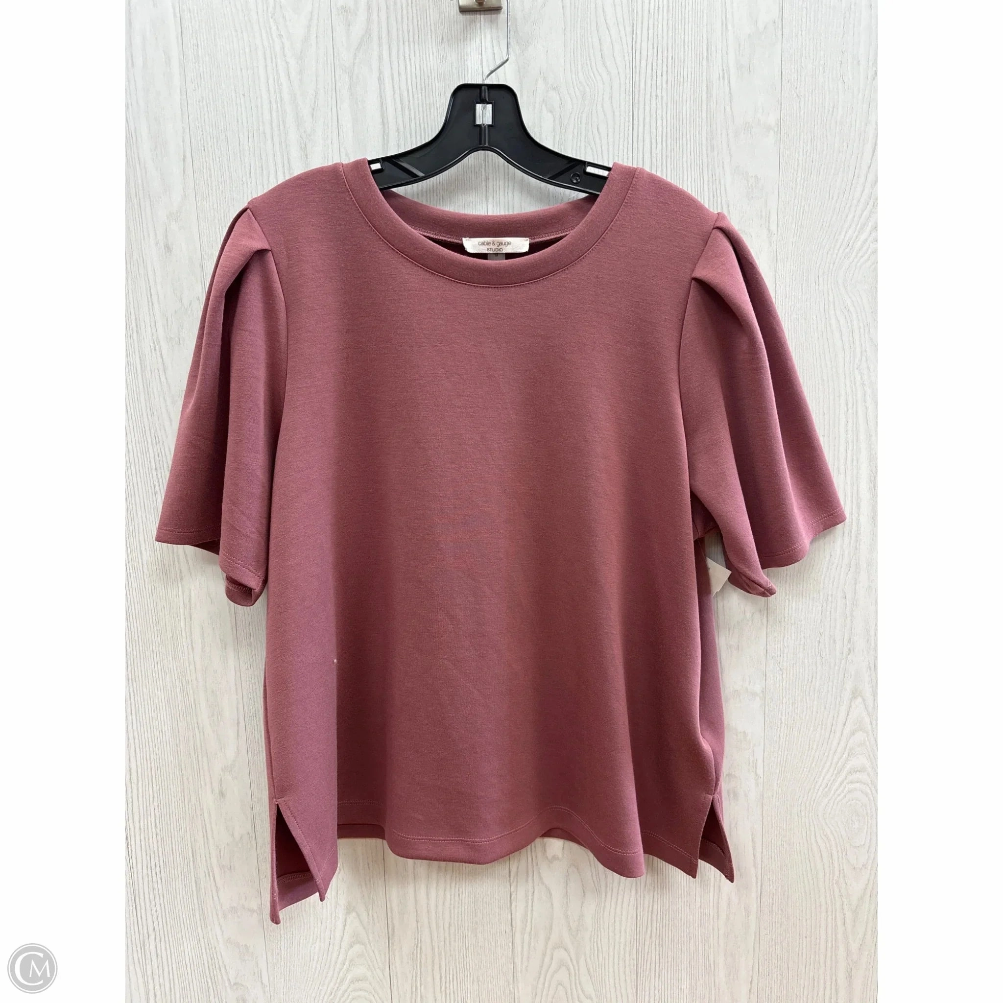 Top Short Sleeve By Cable And Gauge In Mauve, Size: 1x Fashionable Look