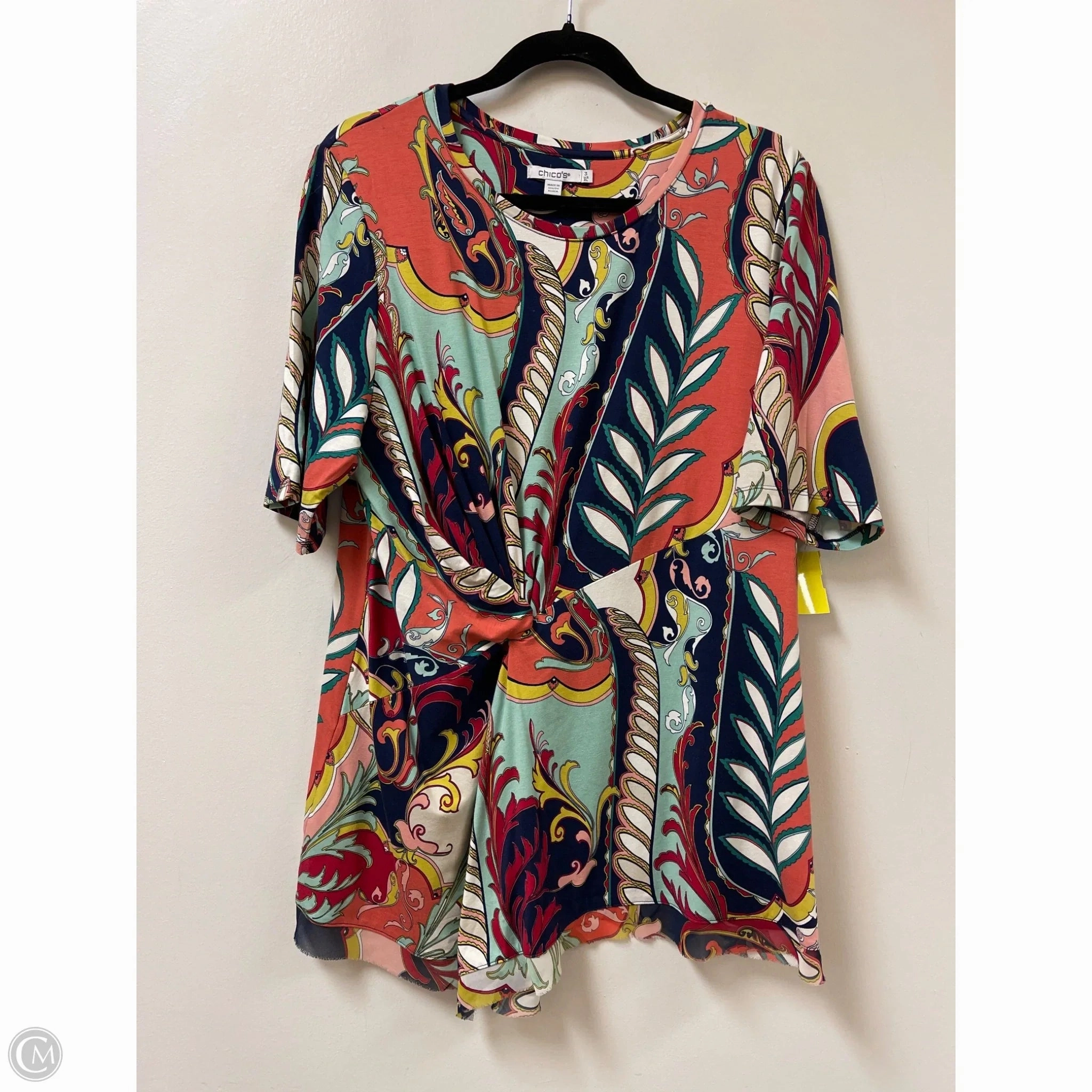 Top Short Sleeve By Chicos In Multi-colored, Size: Xl Modern Trend Look