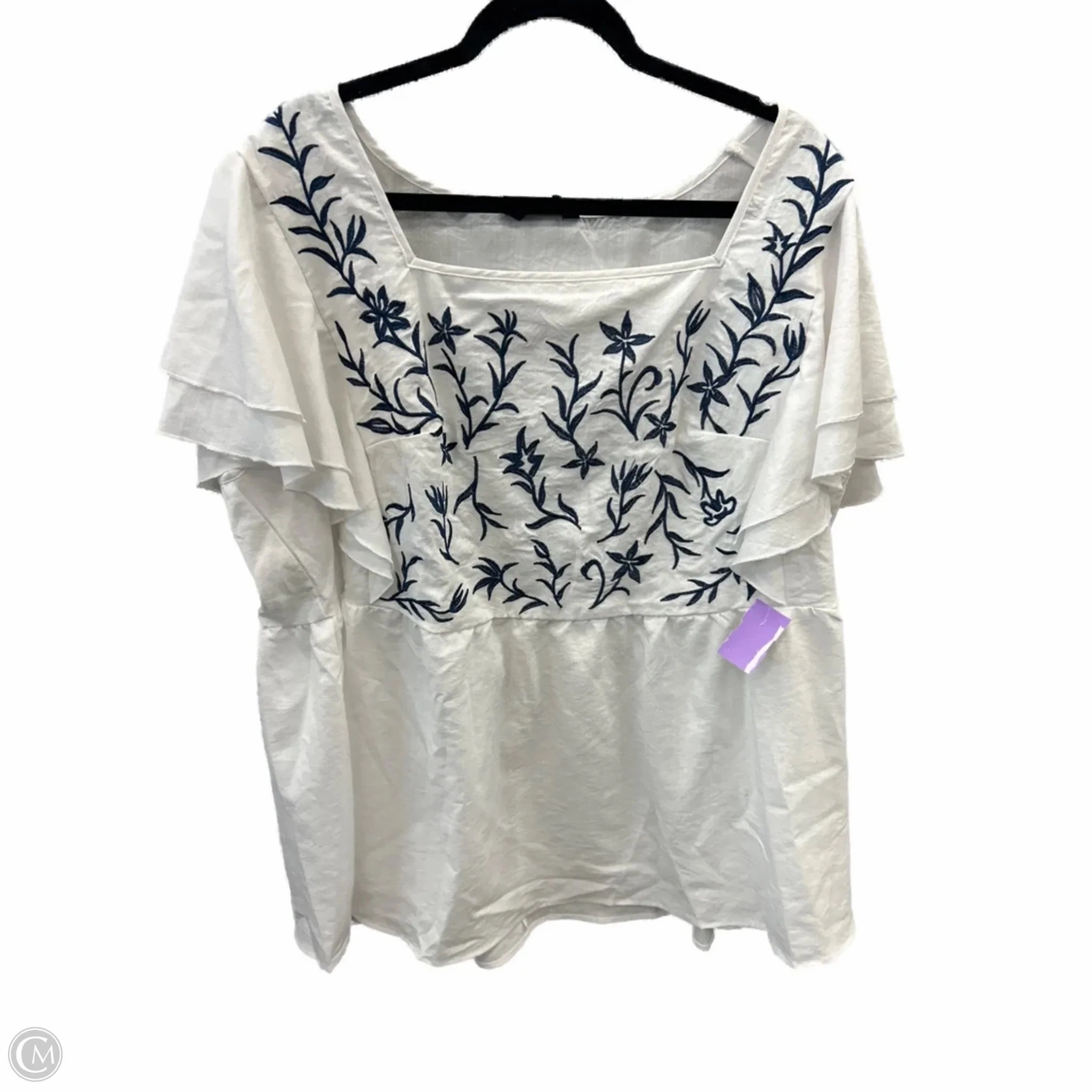 Modern Design Top Short Sleeve By Clothes Mentor In White, Size: 3x
