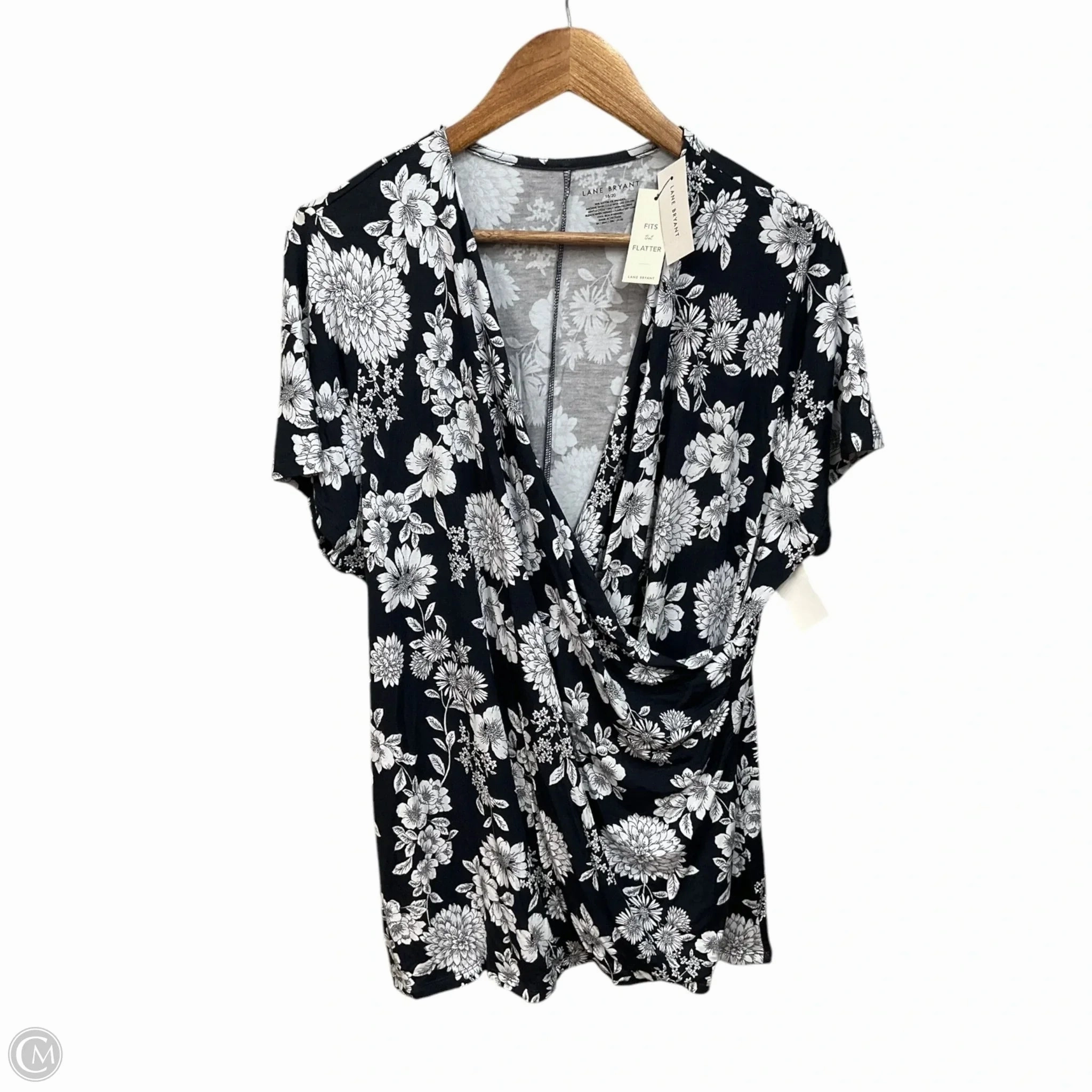 Top Short Sleeve By Lane Bryant In Black & White, Size: 2x homecoming