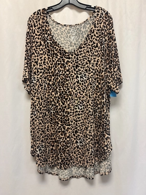 Top Short Sleeve By Maurices In Animal Print, Size: 2x SeamFreeShoulders No Shrink Technology
