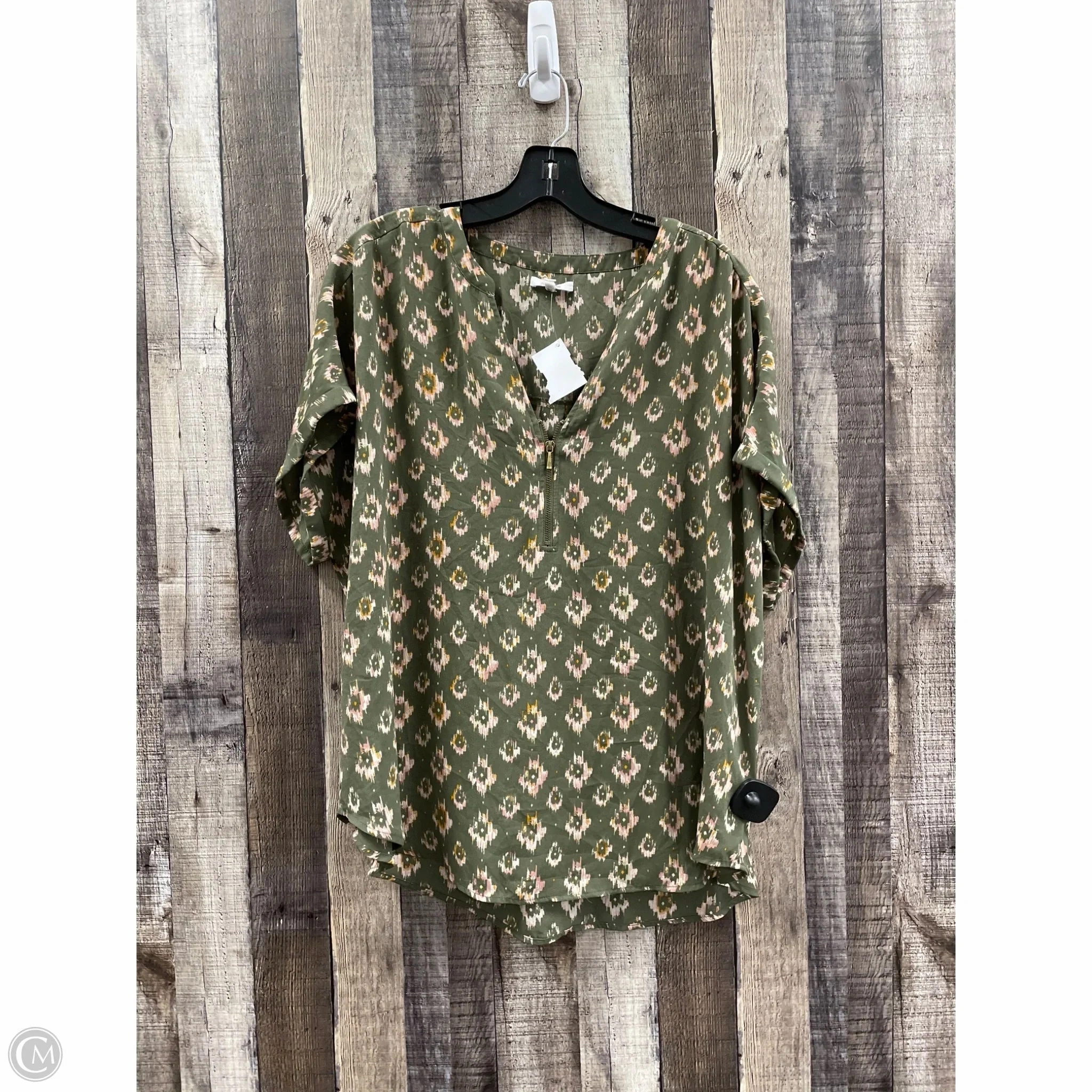 Non Irritating Collar Luxury clothing Top Short Sleeve By Maurices In Multi-colored, Size: 1x