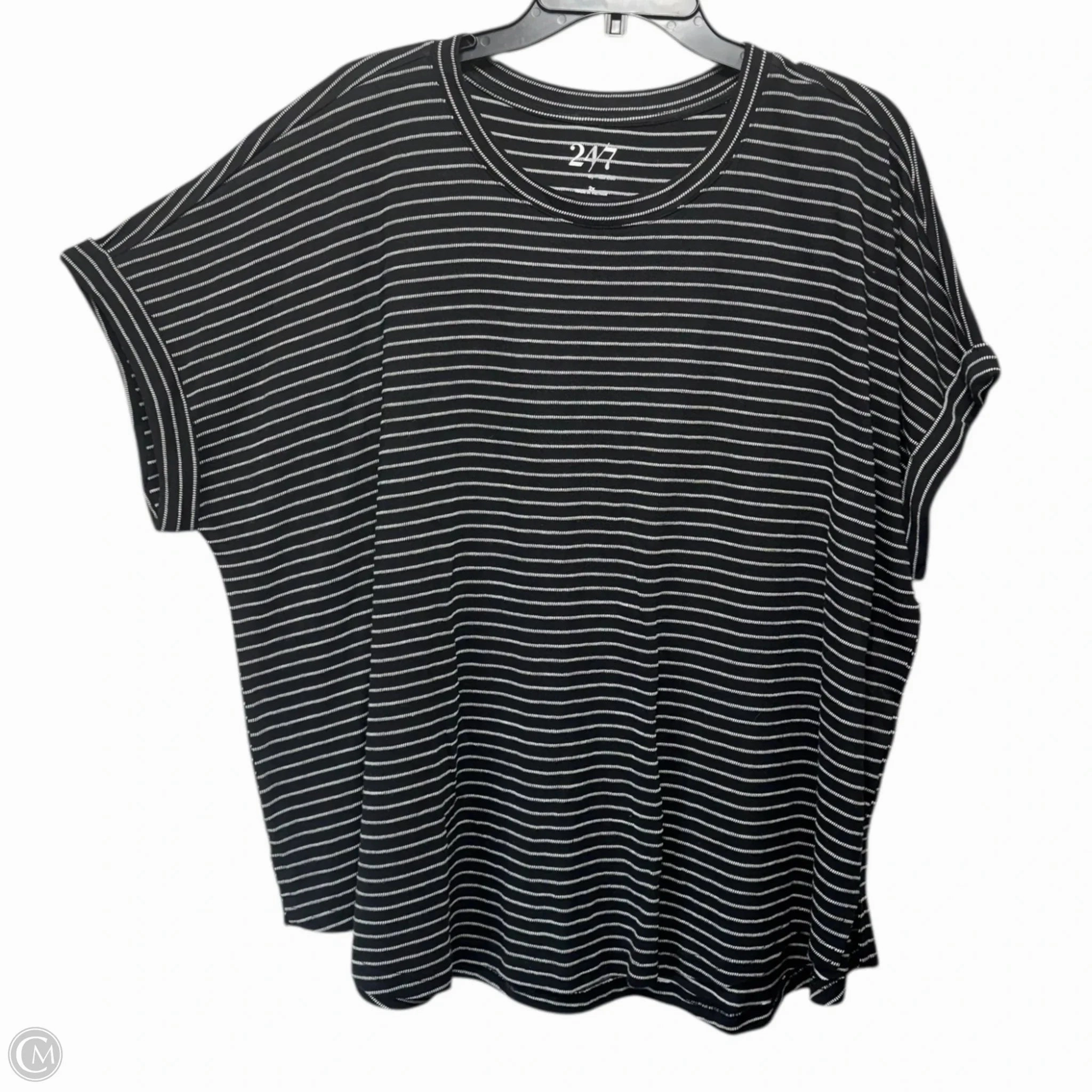 Top Short Sleeve By Maurices In Striped Pattern, Size: 2x Slim fit sleekness