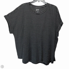 Top Short Sleeve By Maurices In Striped Pattern, Size: 2x Slim fit sleekness