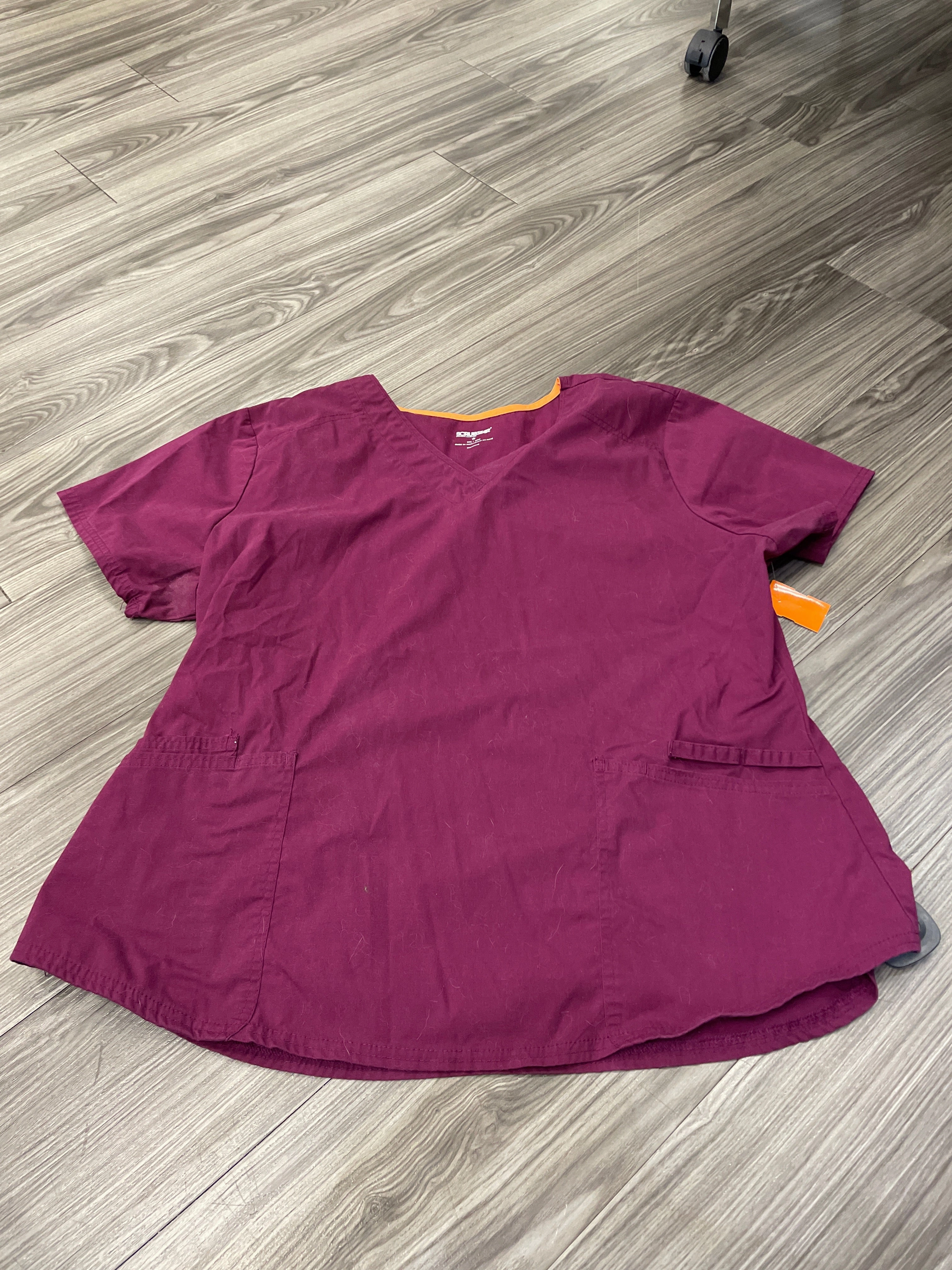 Top Short Sleeve By Scrubs  Size: 2x City Casual