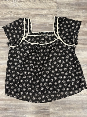 Top Short Sleeve By Torrid In Black & Cream, Size: 1x Eye-Catching