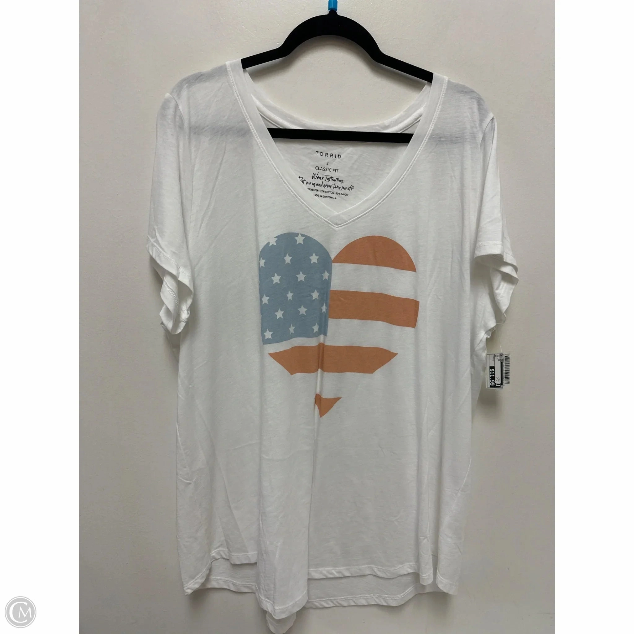 Top Short Sleeve By Torrid In White, Size: 3x Simple yet stylish