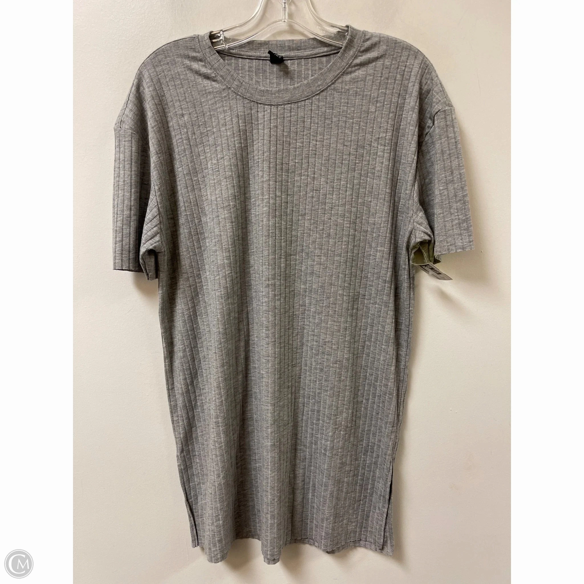 Tunic Short Sleeve By Clothes Mentor In Grey, Size: 1x Everyday Casual