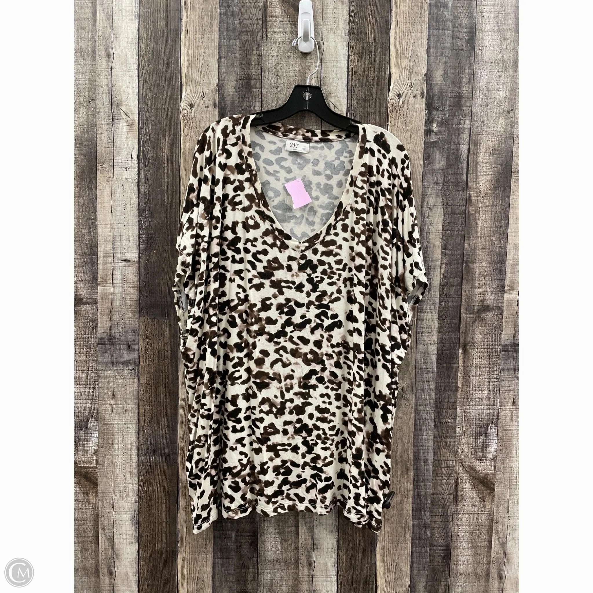 Top Short Sleeve By Maurices In Animal Print, Size: 4x Movie Night