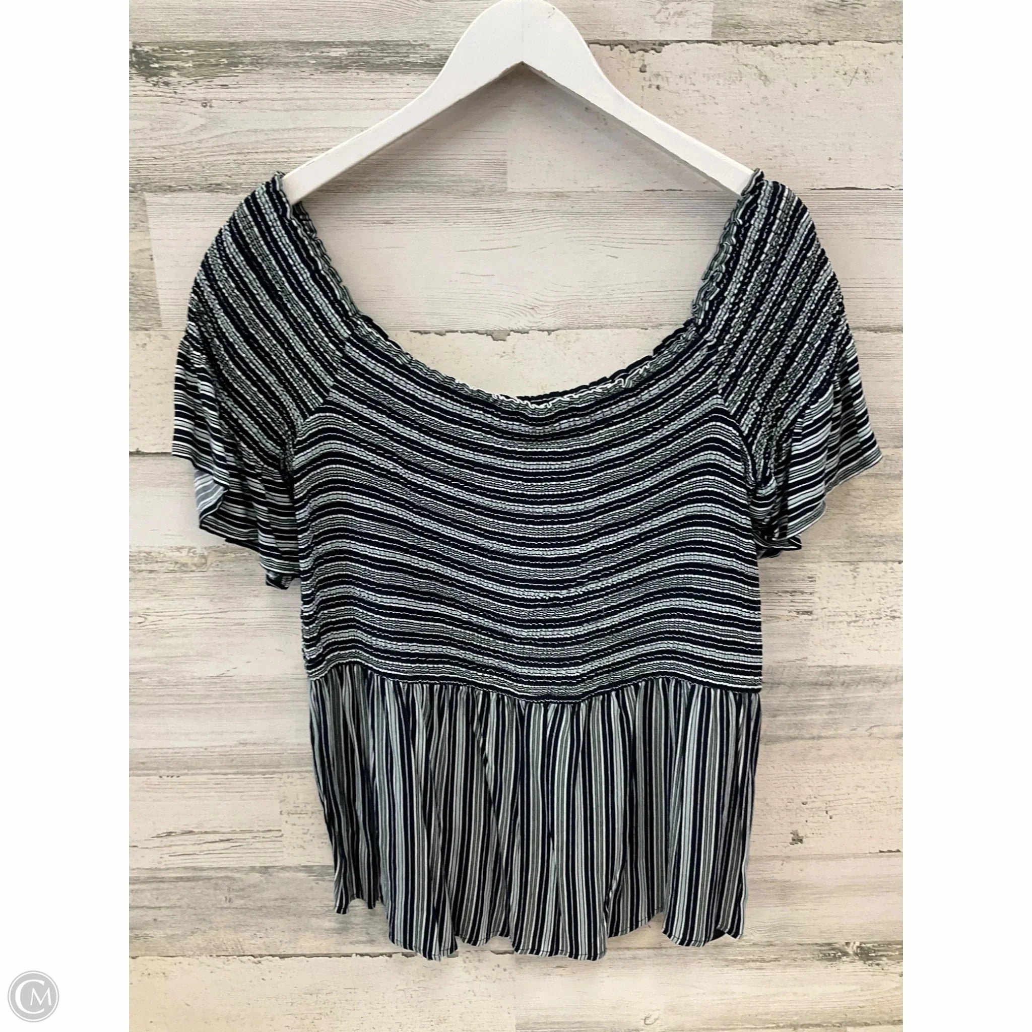 Top Short Sleeve By Maurices In Black, Size: Xl Comfort and Ease Casual Fit
